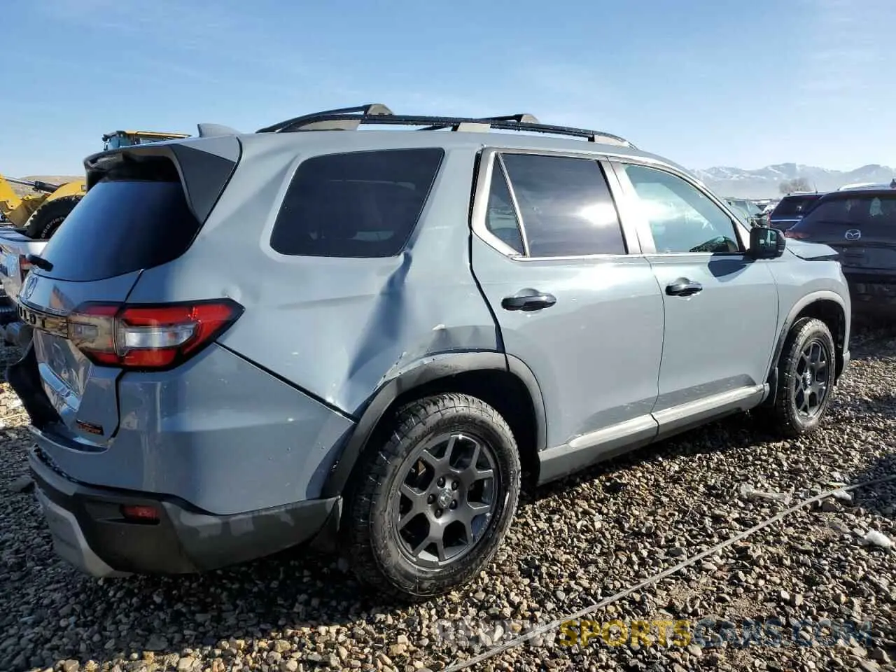 3 Photograph of a damaged car 5FNYG1H62PB022686 HONDA PILOT 2023