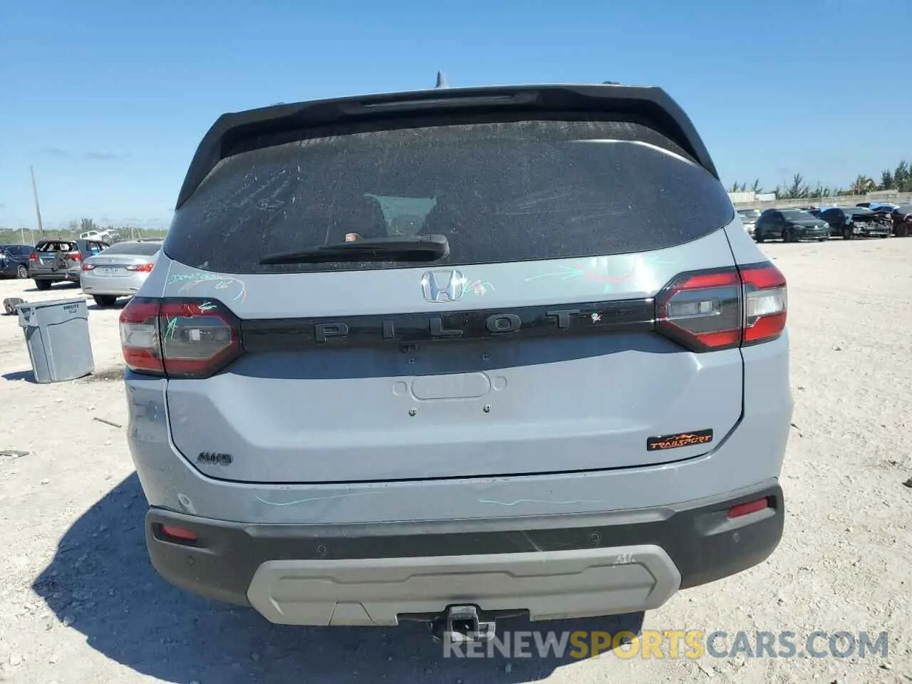 6 Photograph of a damaged car 5FNYG1H63PB057270 HONDA PILOT 2023
