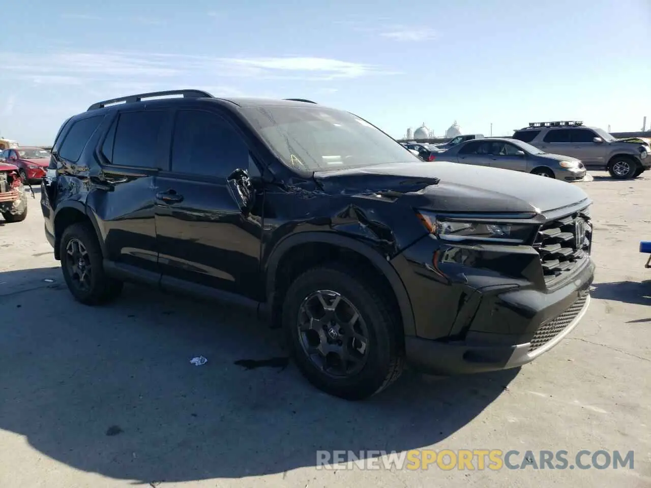 4 Photograph of a damaged car 5FNYG1H66PB058087 HONDA PILOT 2023