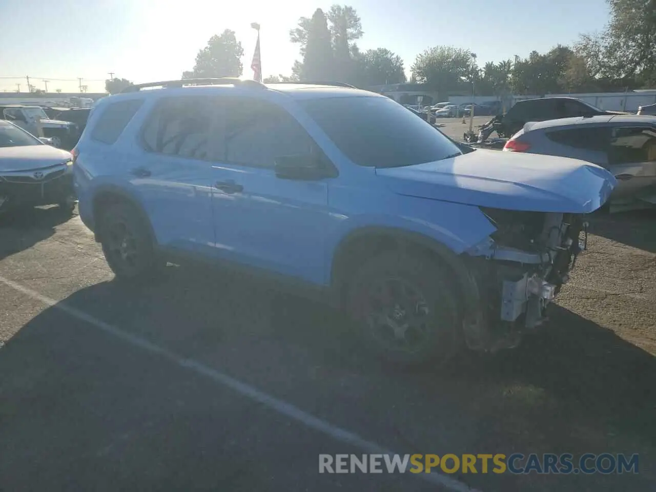 4 Photograph of a damaged car 5FNYG1H67PB038169 HONDA PILOT 2023