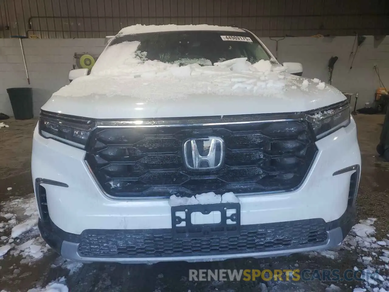 5 Photograph of a damaged car 5FNYG1H75PB013666 HONDA PILOT 2023