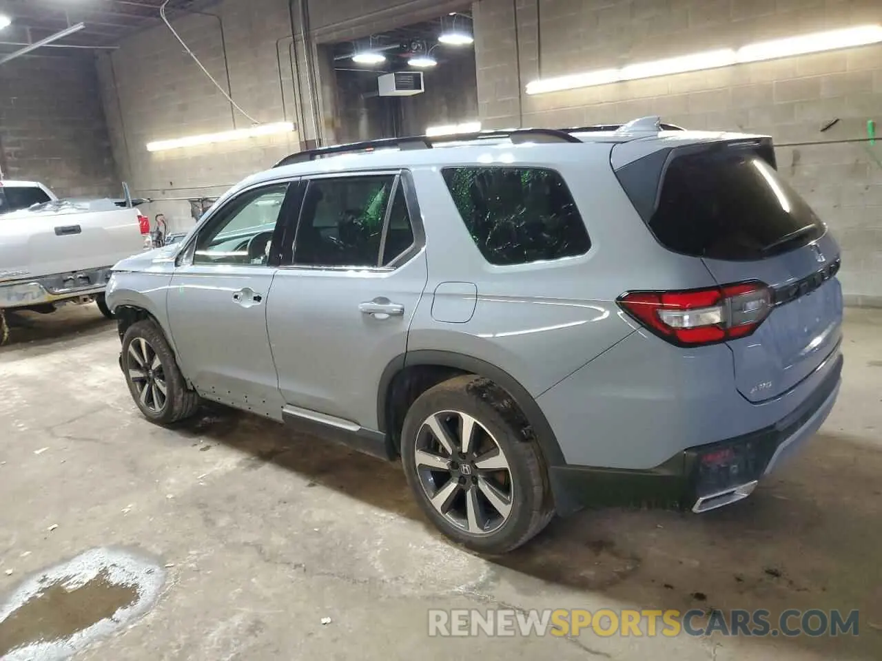 2 Photograph of a damaged car 5FNYG1H79PB005442 HONDA PILOT 2023