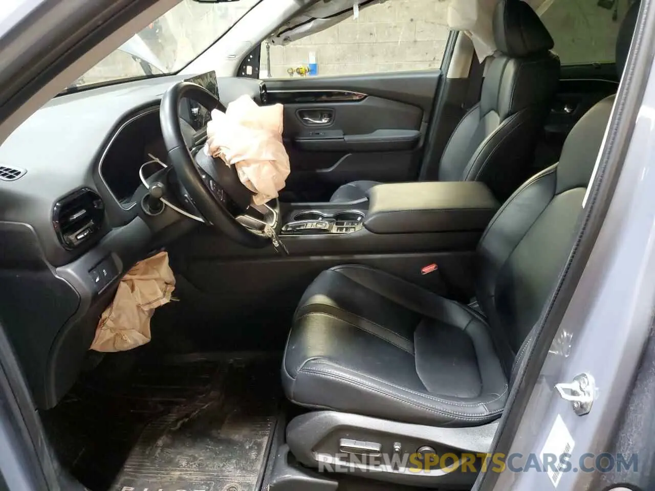 7 Photograph of a damaged car 5FNYG1H79PB005442 HONDA PILOT 2023