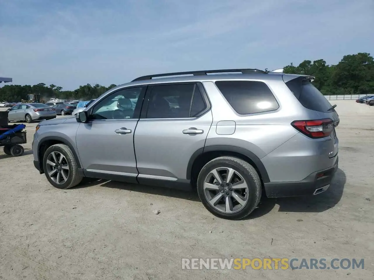 2 Photograph of a damaged car 5FNYG1H7XPB026008 HONDA PILOT 2023