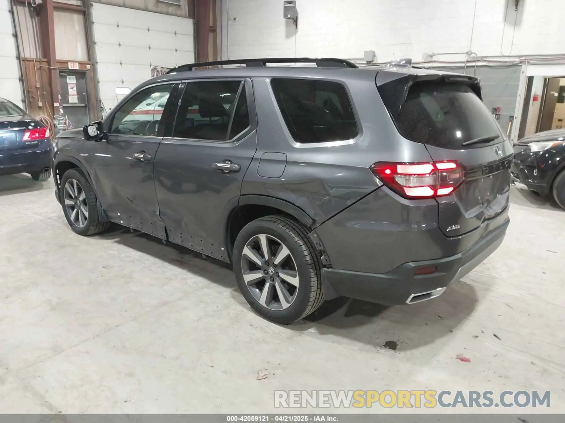 3 Photograph of a damaged car 5FNYG1H80PB026995 HONDA PILOT 2023