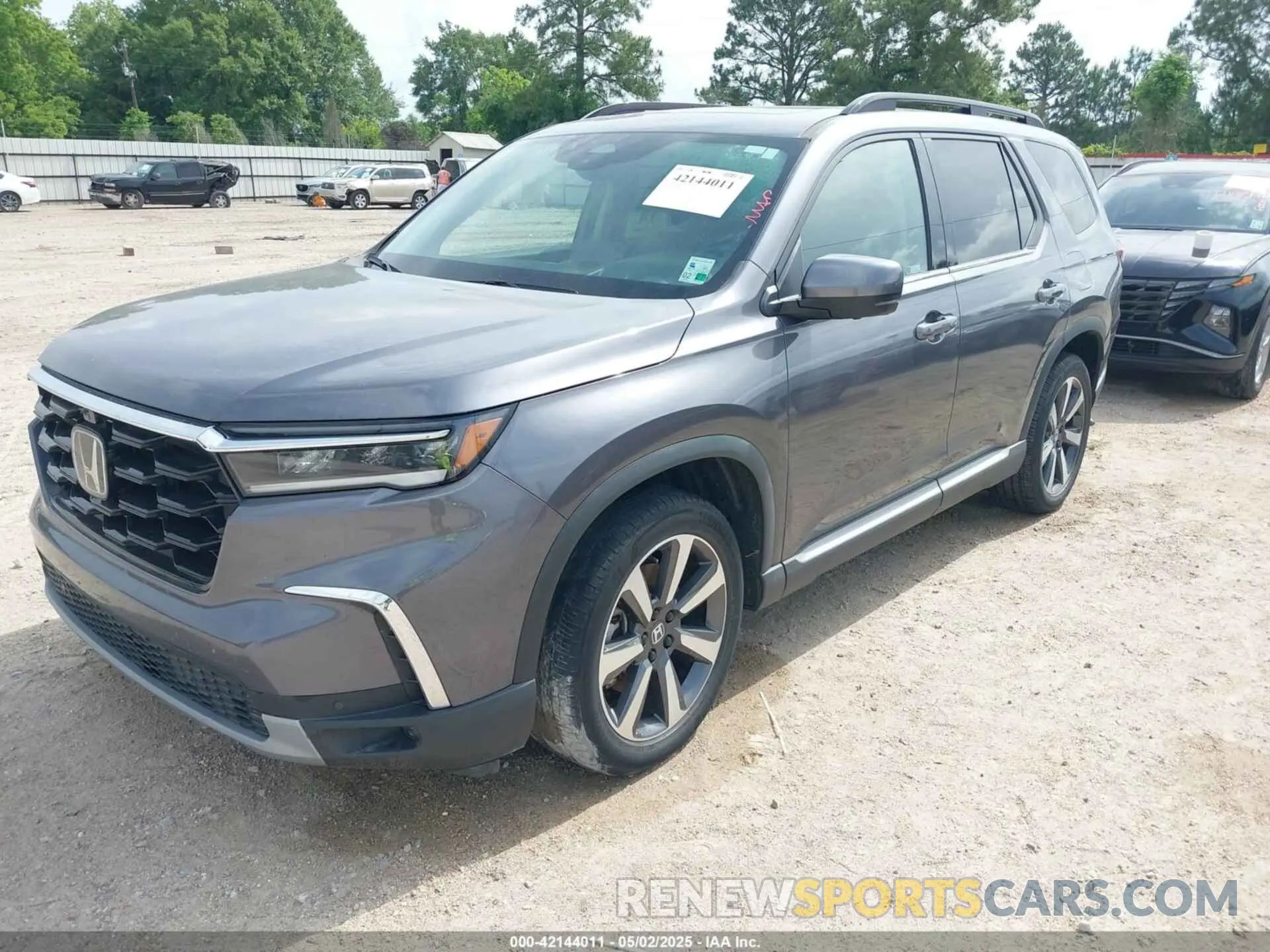 2 Photograph of a damaged car 5FNYG1H82PB010622 HONDA PILOT 2023