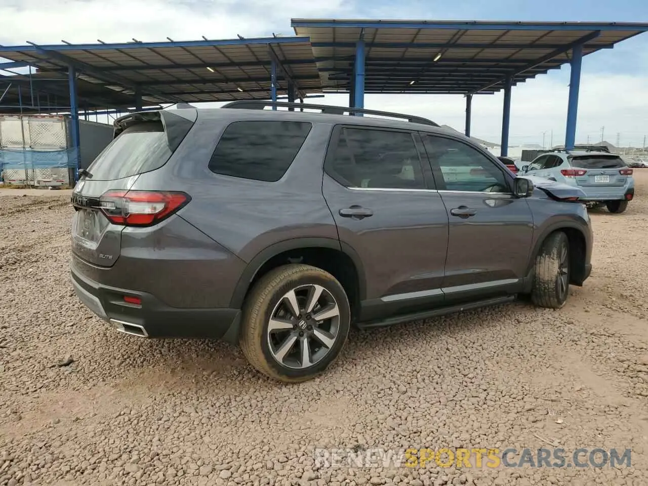 3 Photograph of a damaged car 5FNYG1H82PB018249 HONDA PILOT 2023