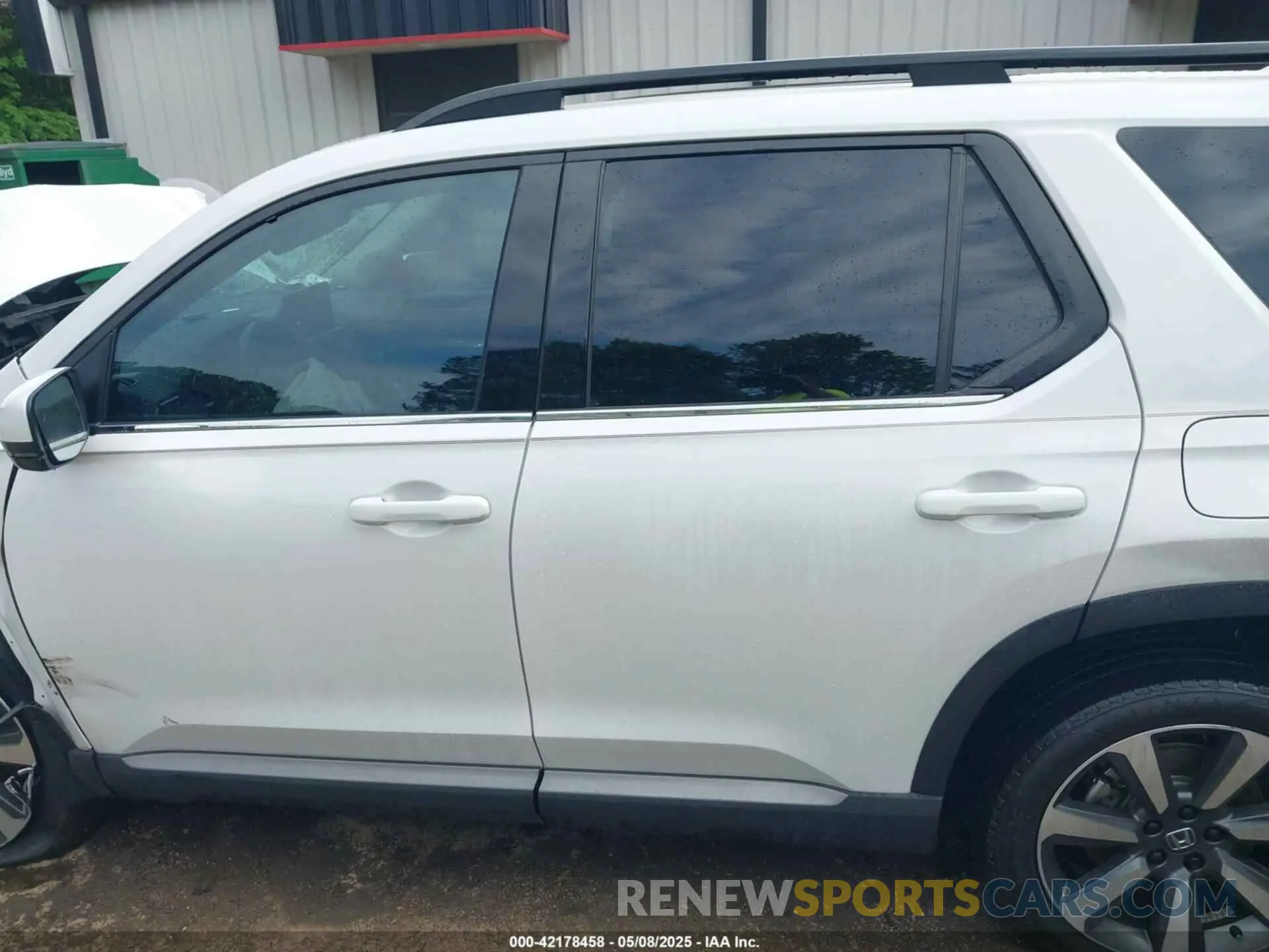 15 Photograph of a damaged car 5FNYG1H82PB037156 HONDA PILOT 2023