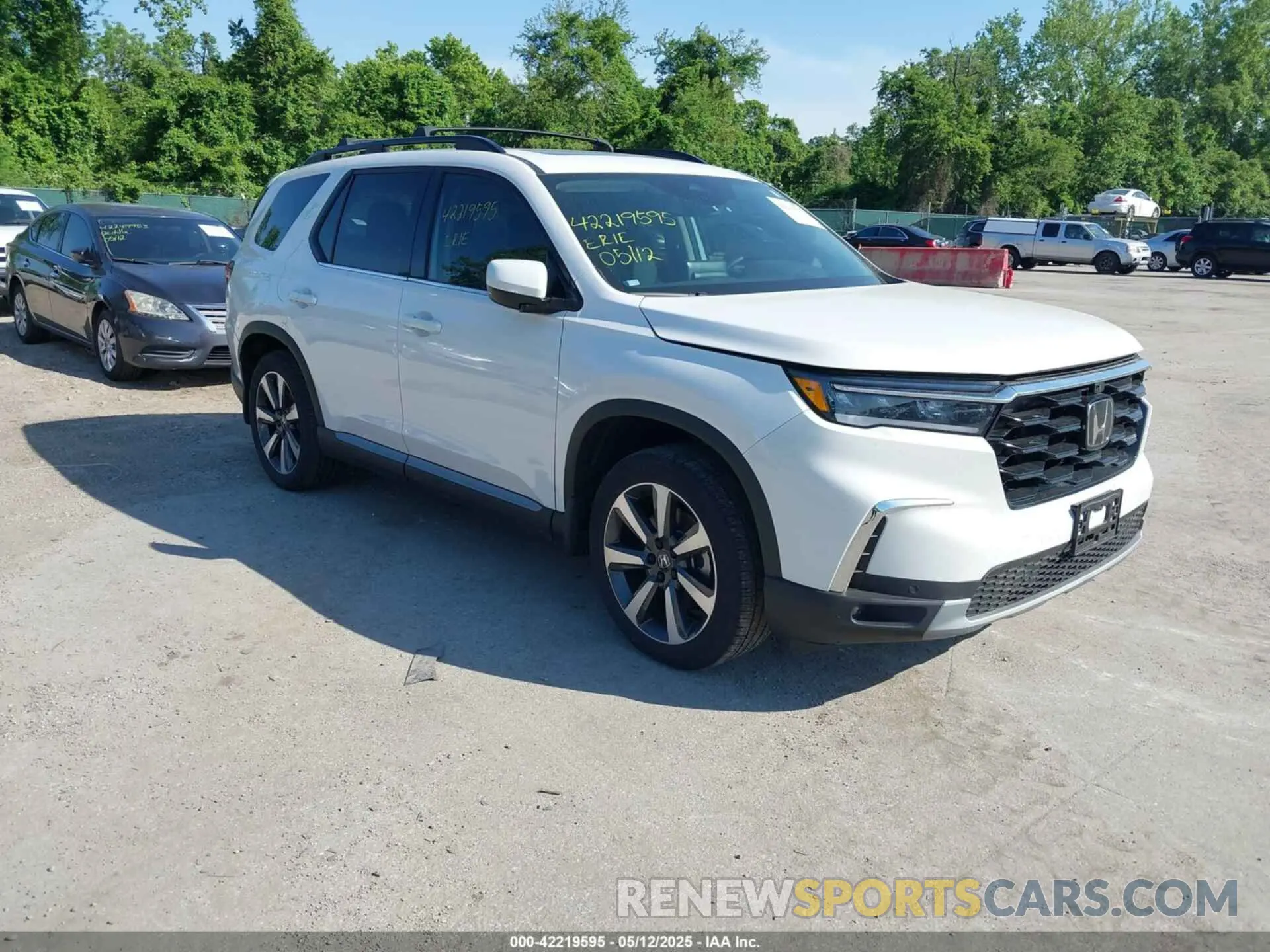 1 Photograph of a damaged car 5FNYG1H82PB046438 HONDA PILOT 2023