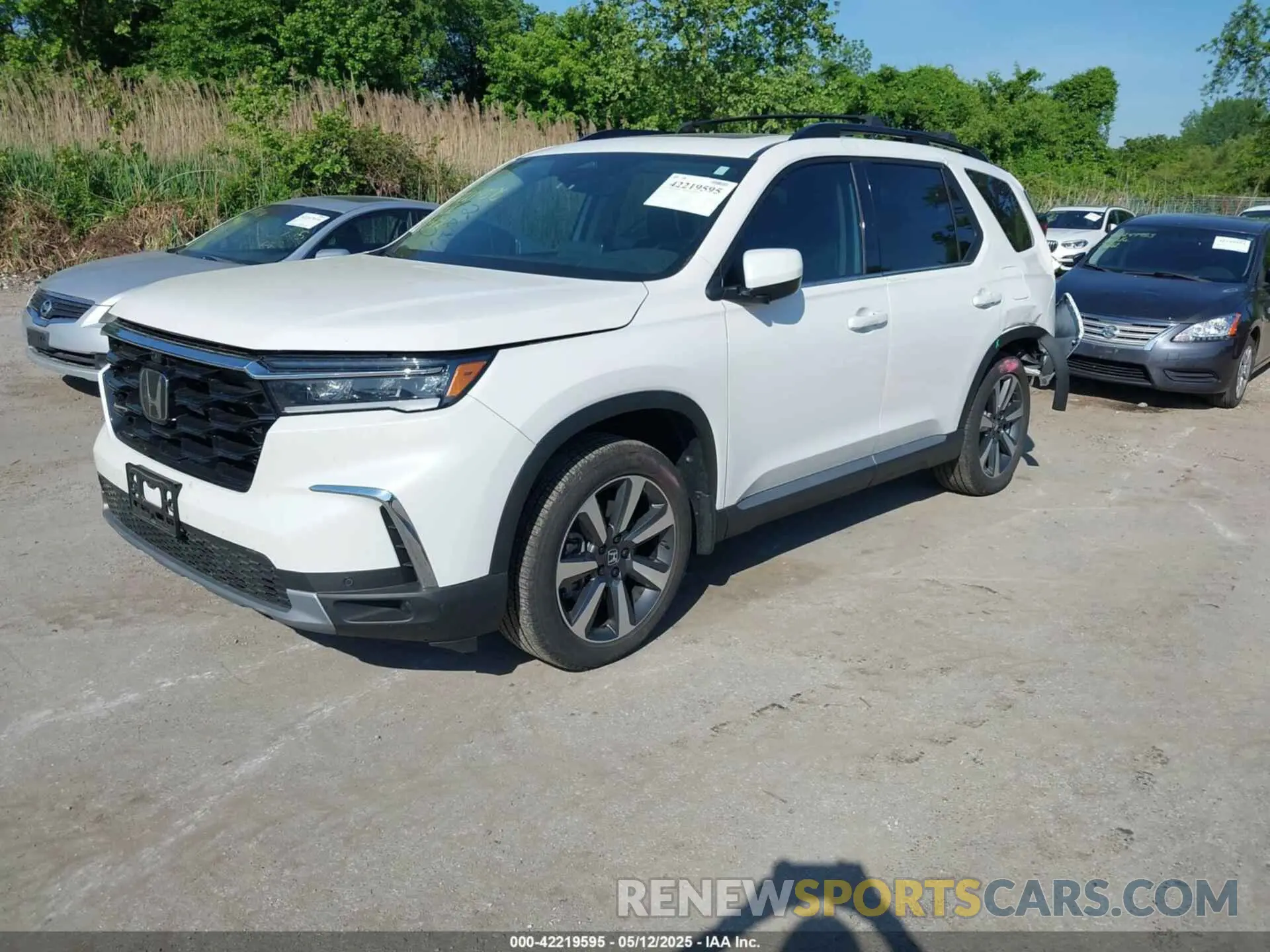 2 Photograph of a damaged car 5FNYG1H82PB046438 HONDA PILOT 2023