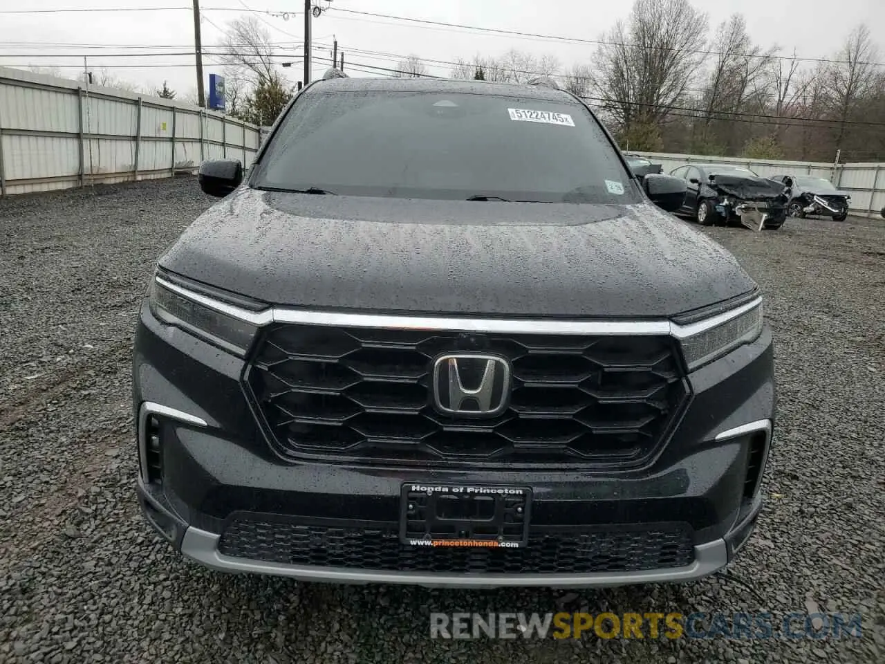 5 Photograph of a damaged car 5FNYG1H84PB008984 HONDA PILOT 2023