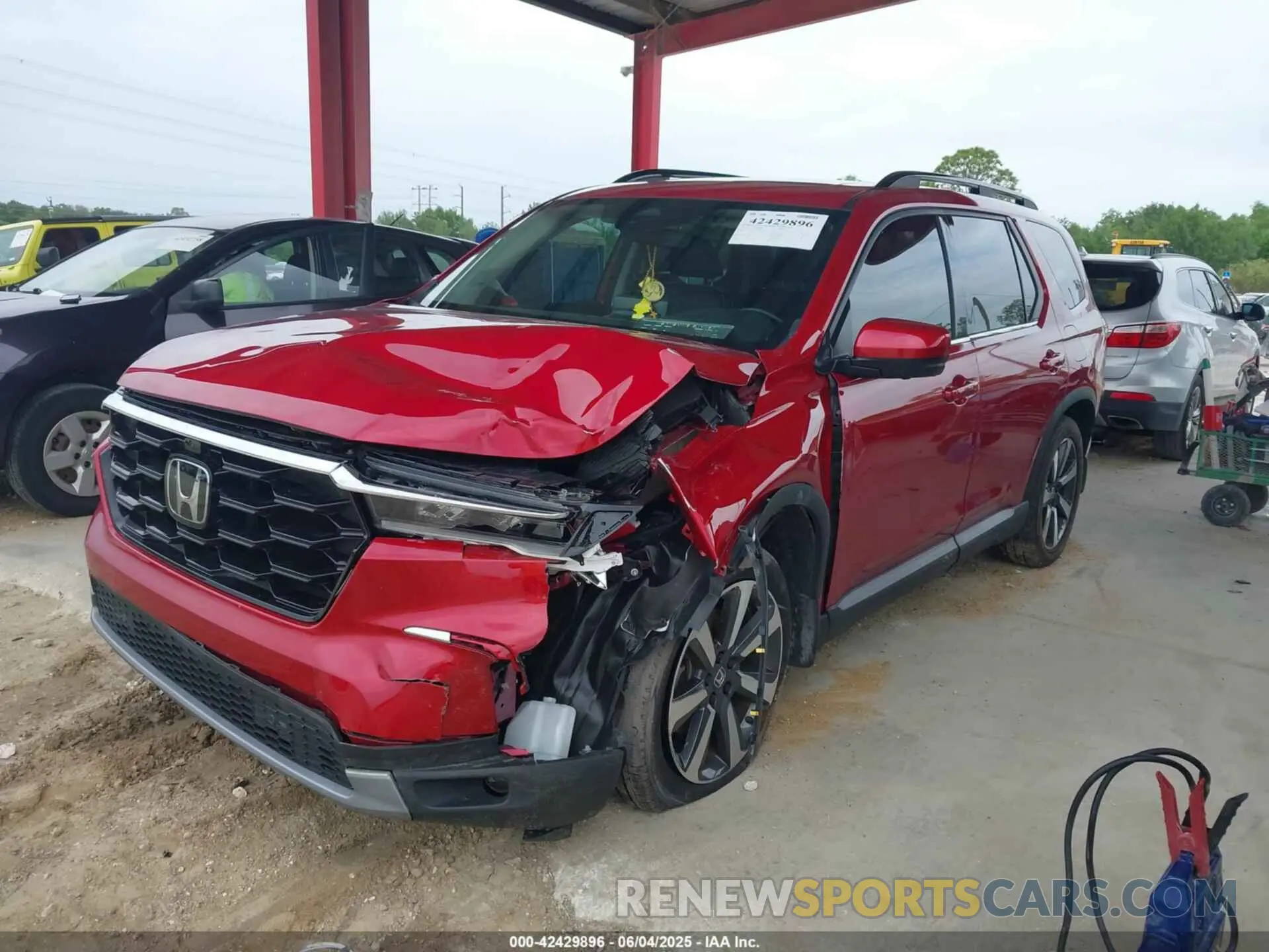 2 Photograph of a damaged car 5FNYG1H84PB039720 HONDA PILOT 2023
