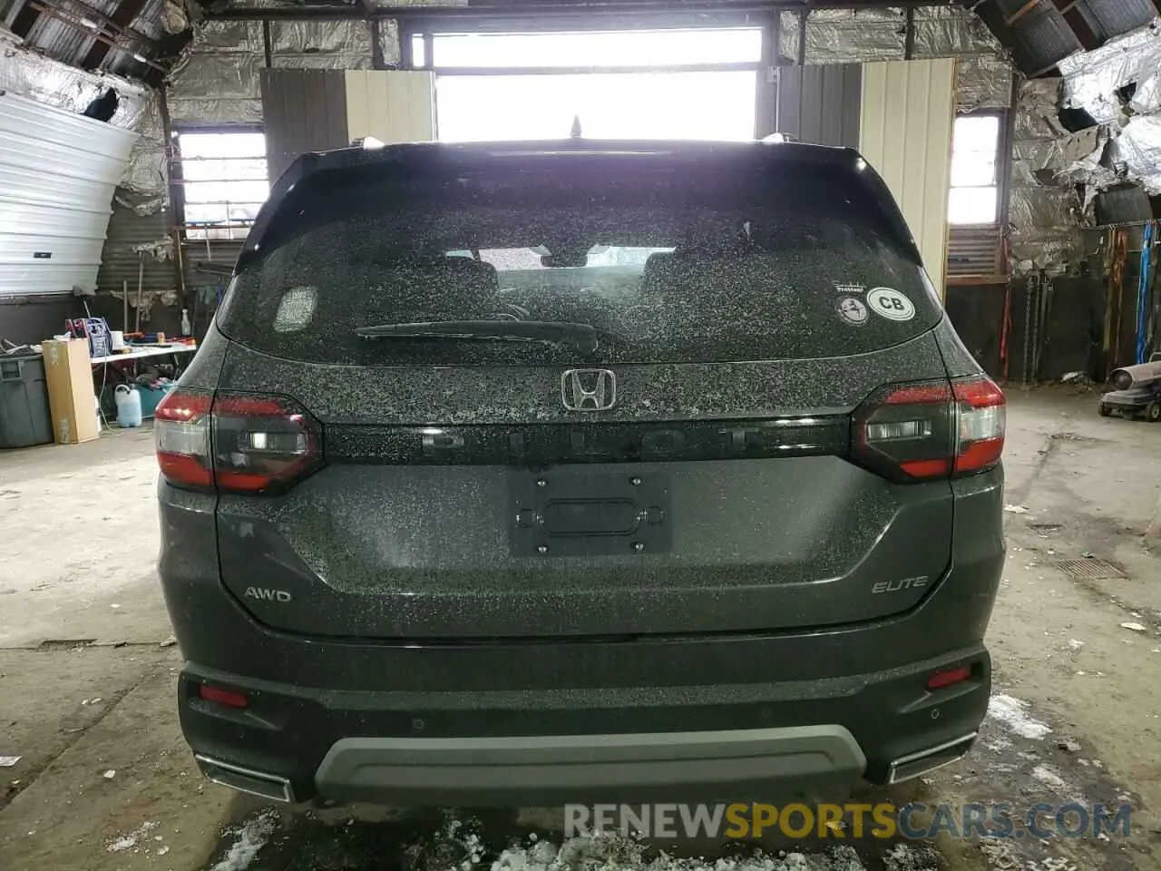 6 Photograph of a damaged car 5FNYG1H85PB023476 HONDA PILOT 2023