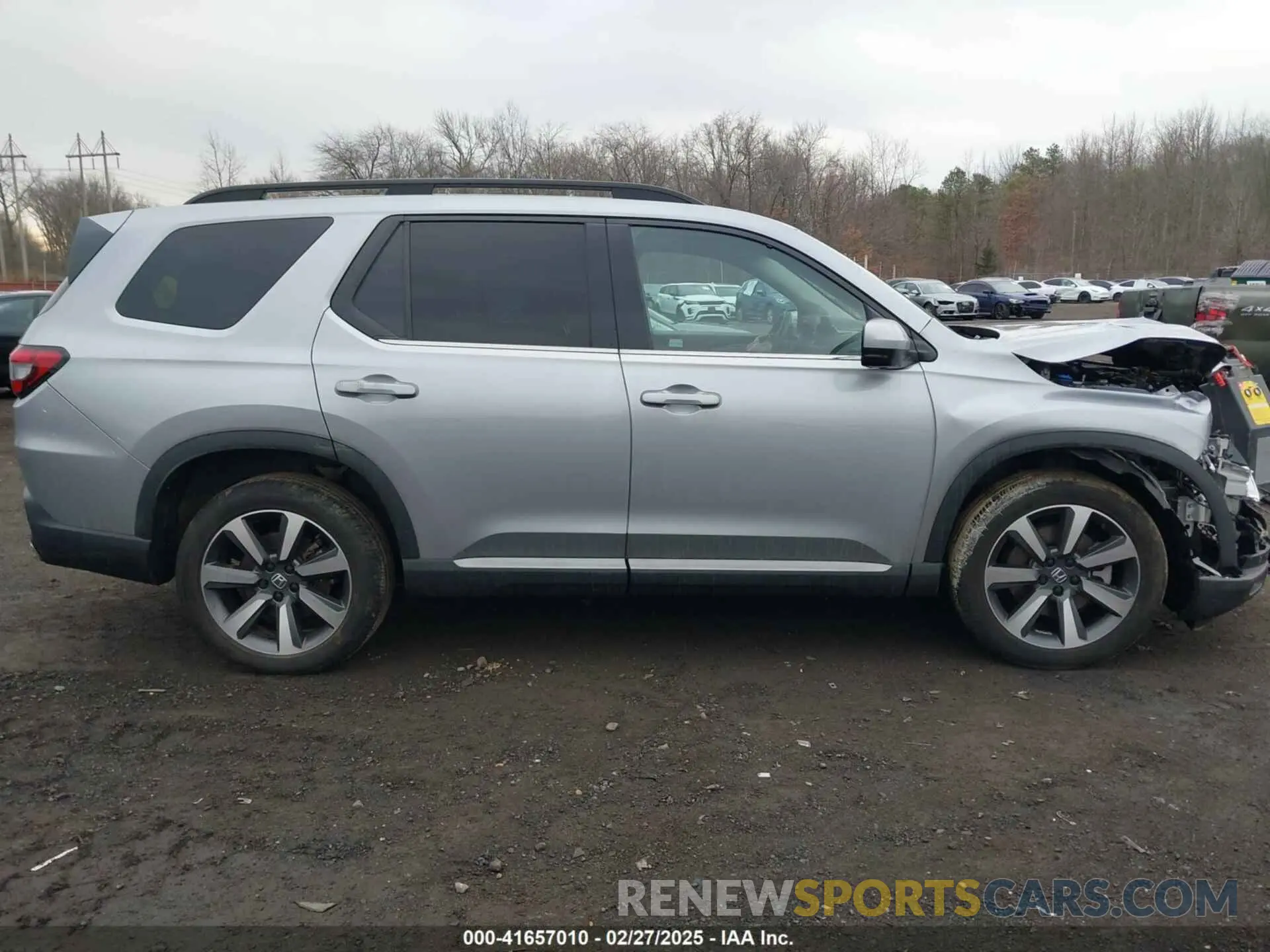 13 Photograph of a damaged car 5FNYG1H87PB034320 HONDA PILOT 2023