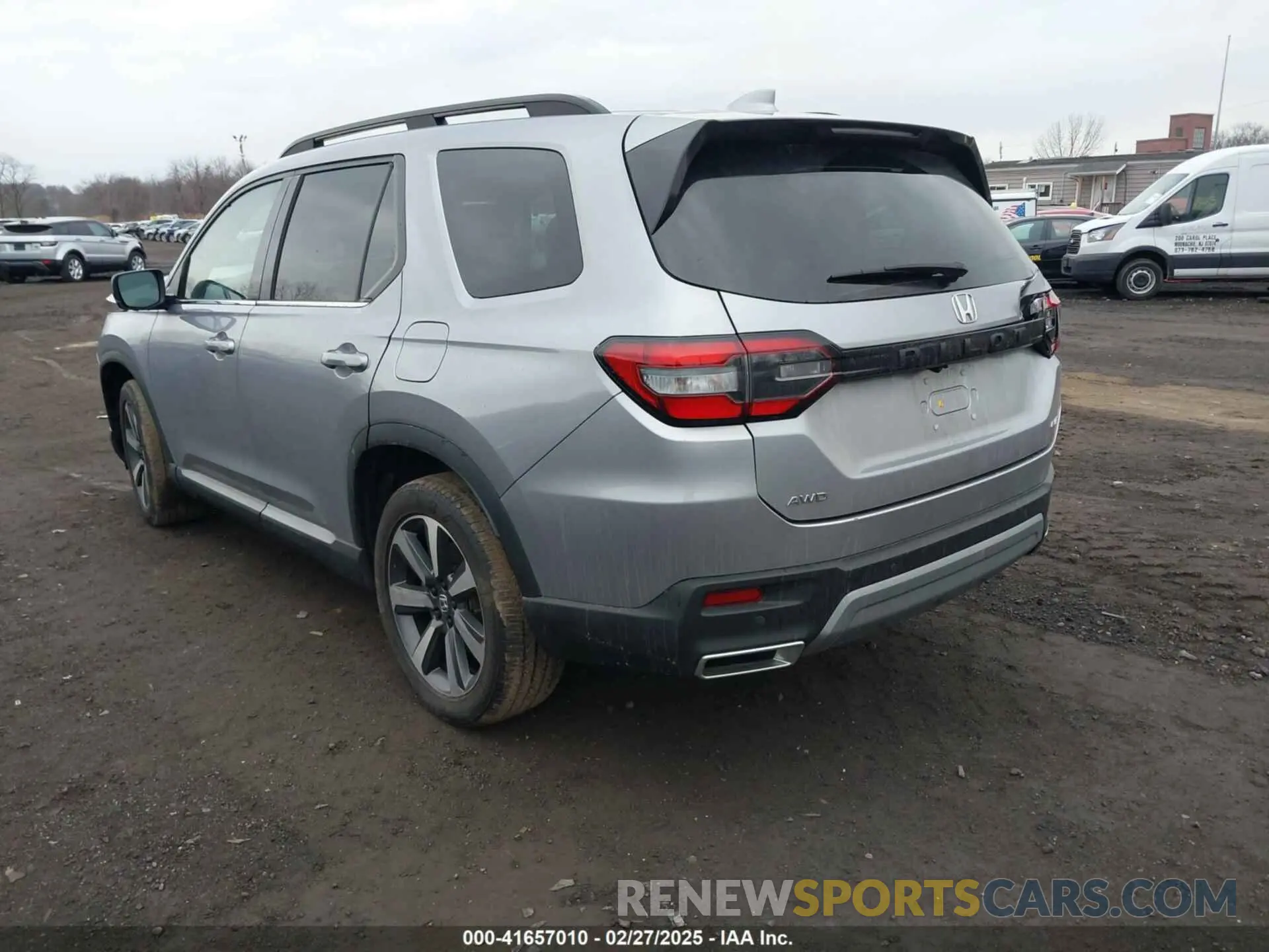 3 Photograph of a damaged car 5FNYG1H87PB034320 HONDA PILOT 2023