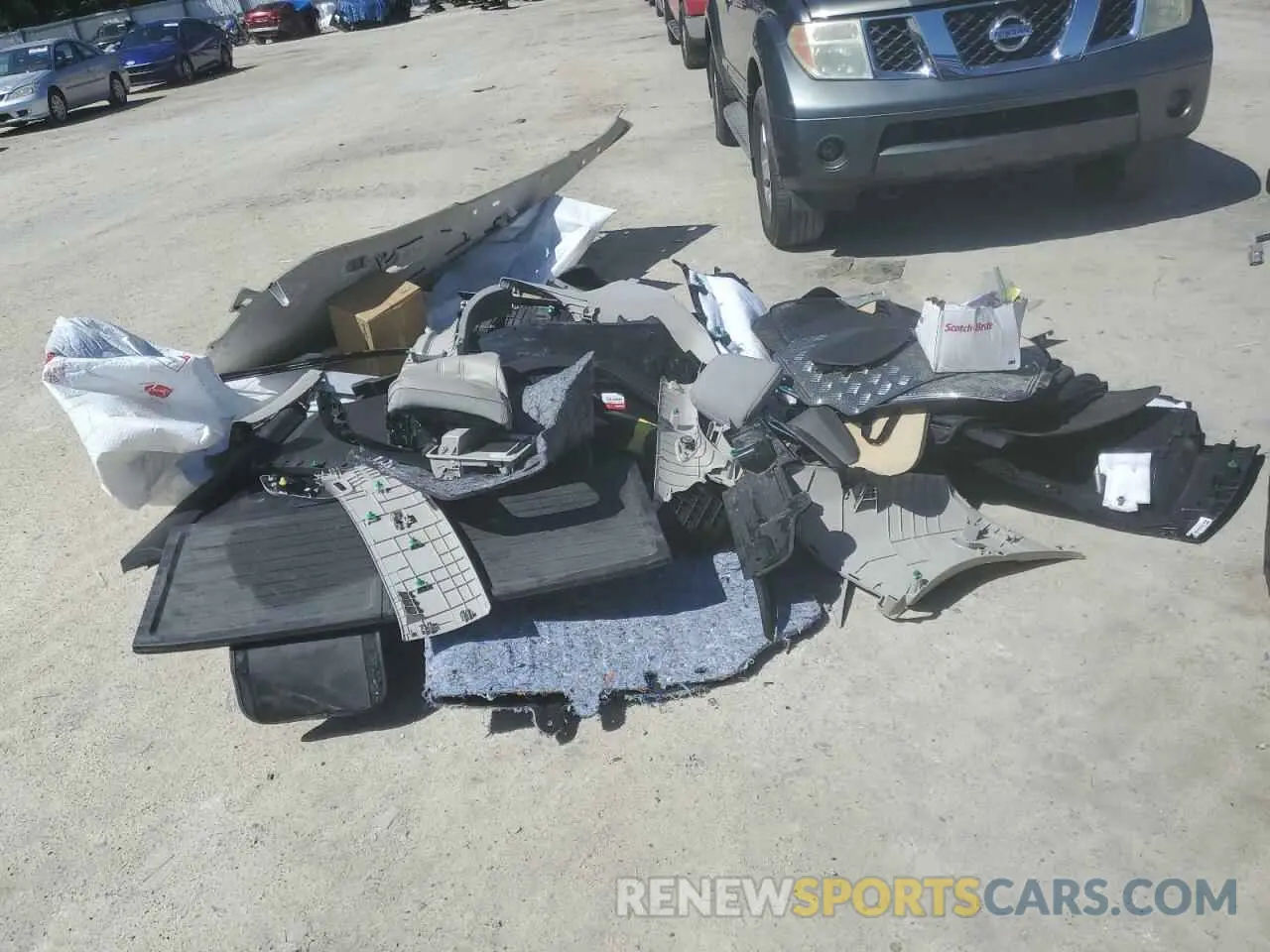 13 Photograph of a damaged car 5FNYG2H22PB015112 HONDA PILOT 2023