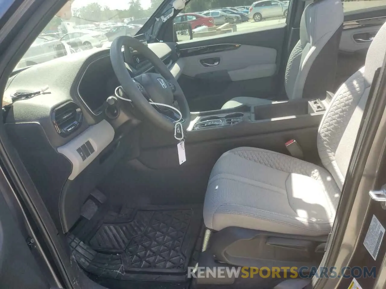 7 Photograph of a damaged car 5FNYG2H22PB015112 HONDA PILOT 2023