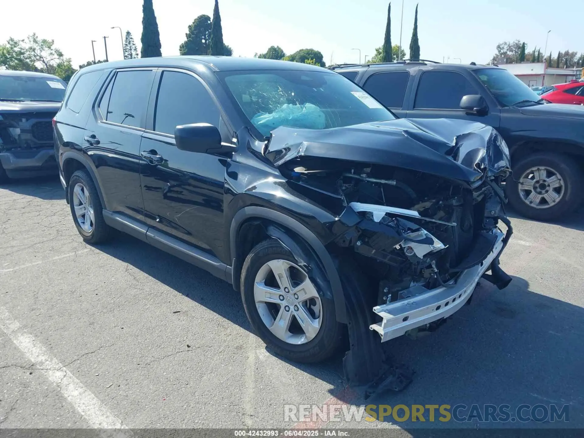 1 Photograph of a damaged car 5FNYG2H24PB007268 HONDA PILOT 2023