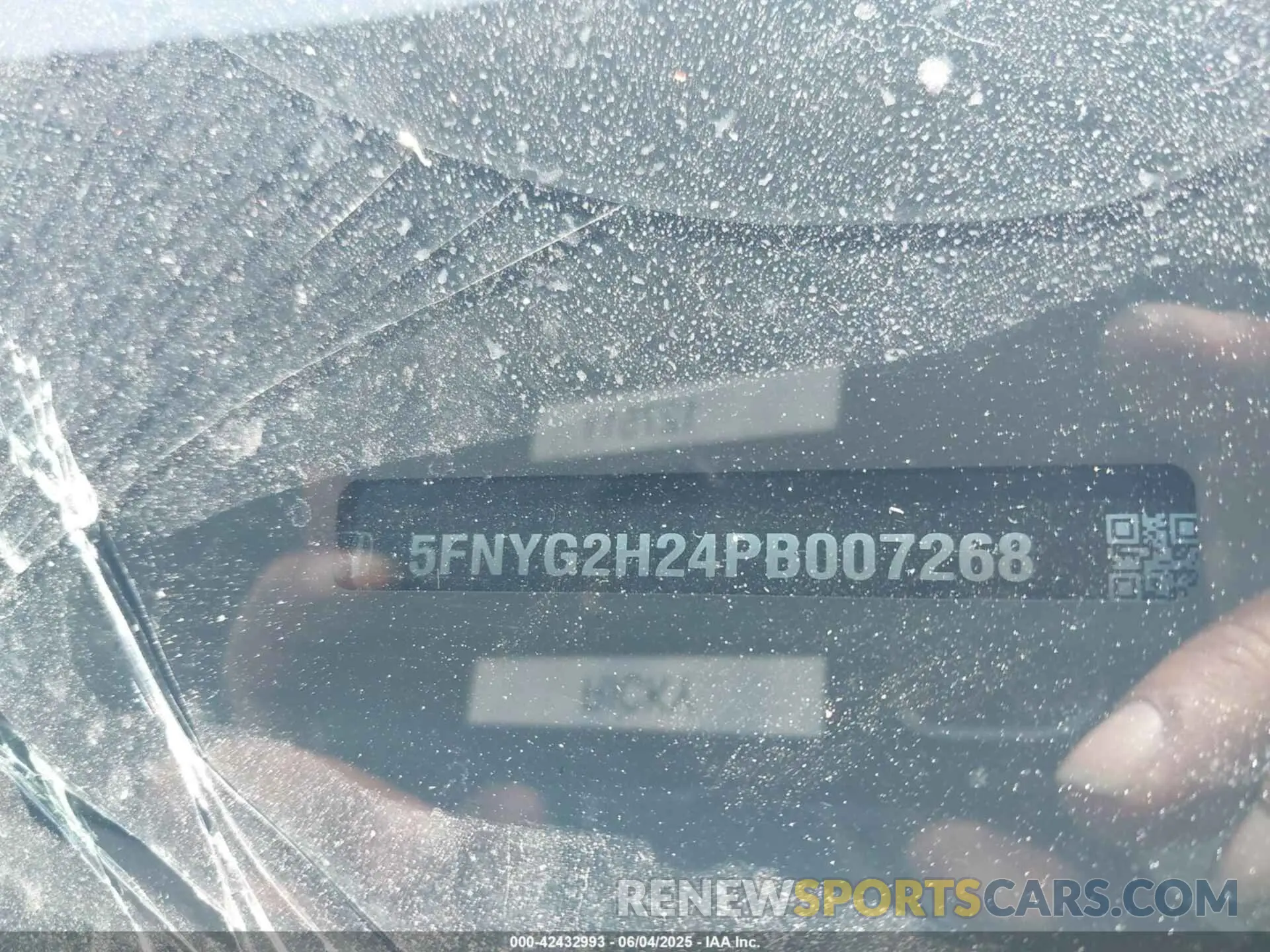 9 Photograph of a damaged car 5FNYG2H24PB007268 HONDA PILOT 2023