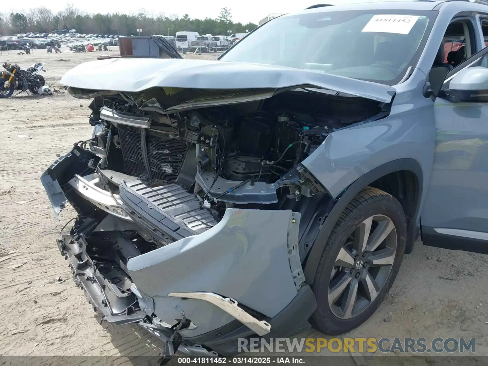 6 Photograph of a damaged car 5FNYG2H73PB000968 HONDA PILOT 2023