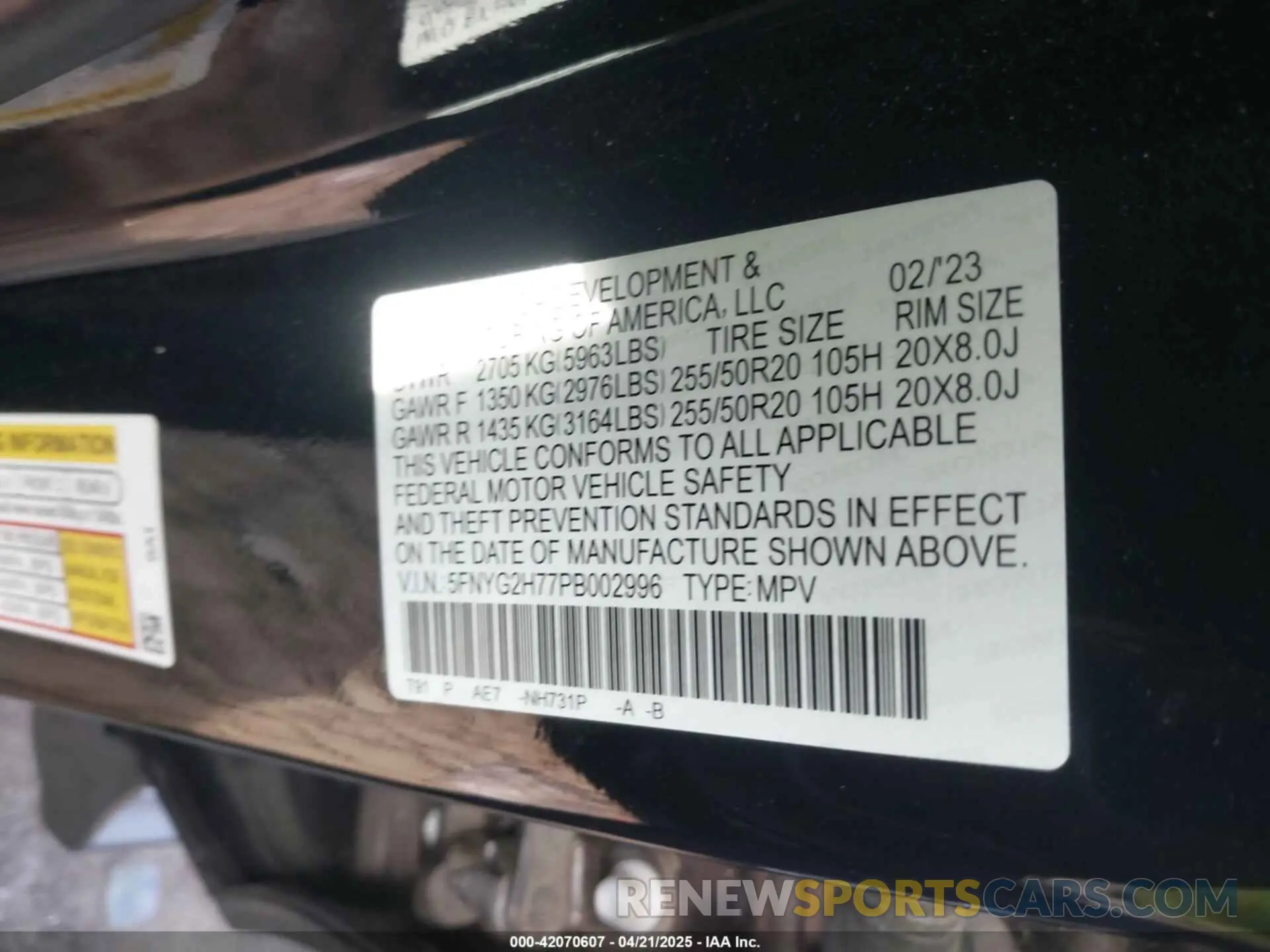9 Photograph of a damaged car 5FNYG2H77PB002996 HONDA PILOT 2023