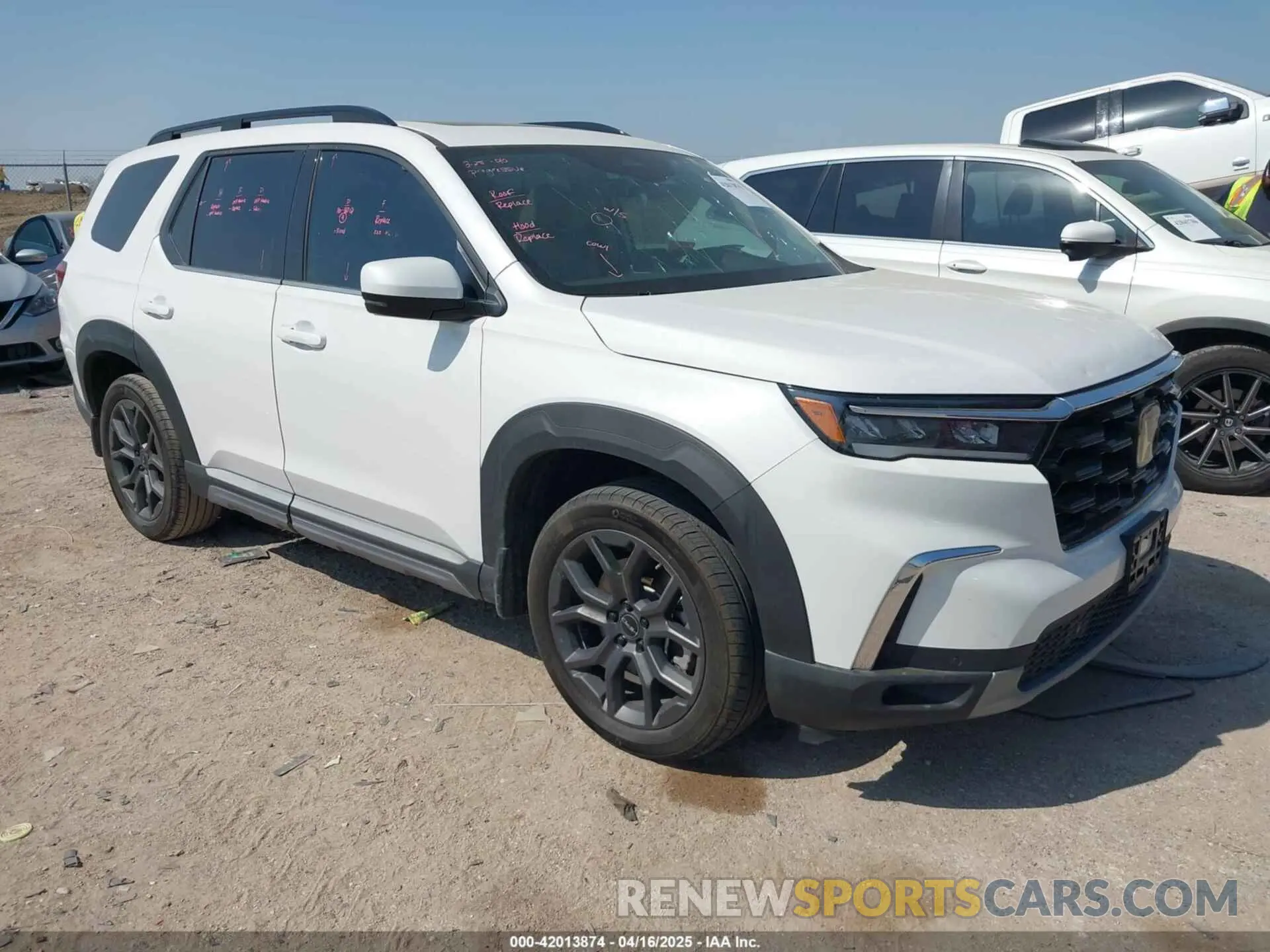 1 Photograph of a damaged car 5FNYG2H77PB013738 HONDA PILOT 2023