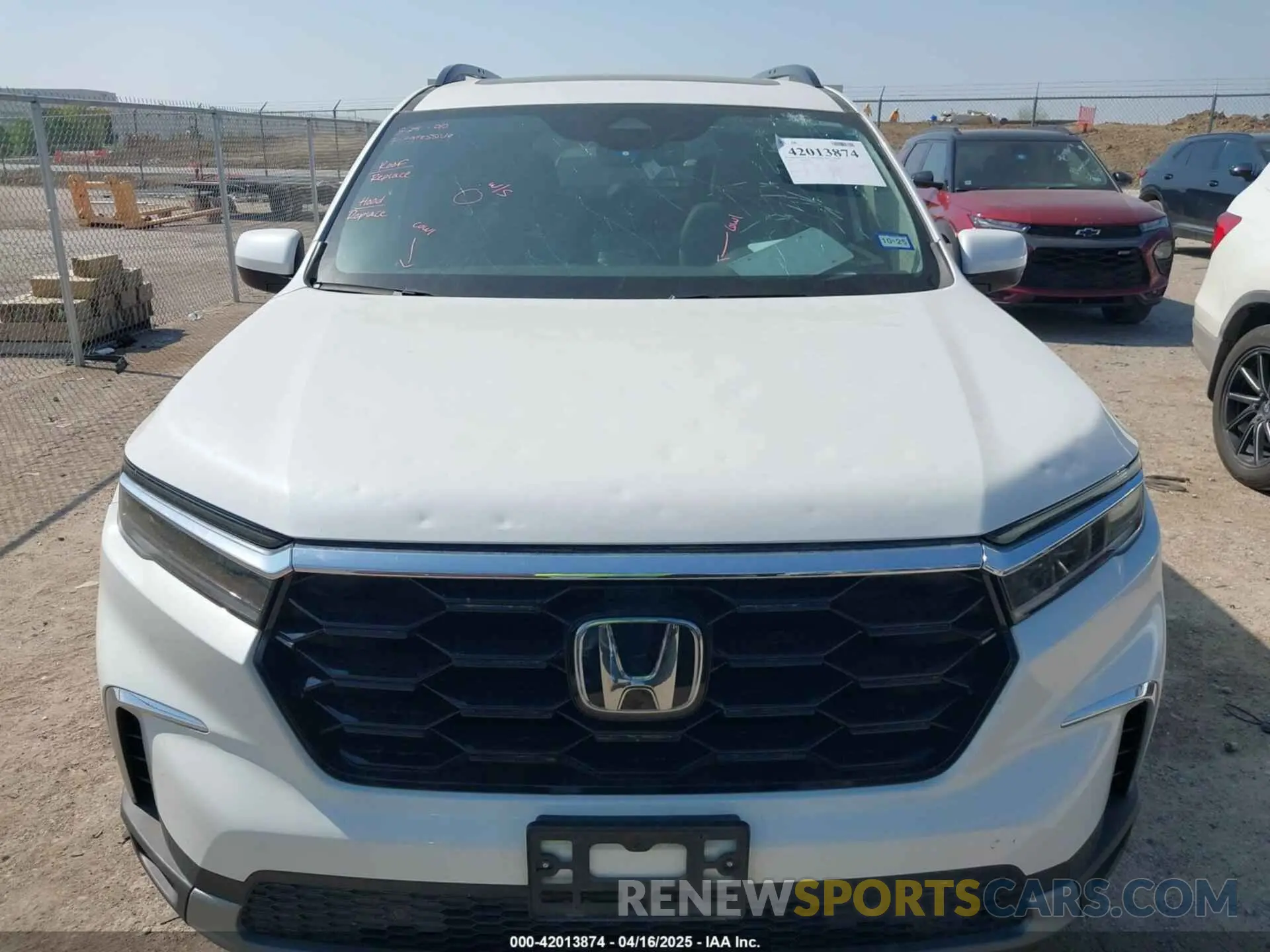12 Photograph of a damaged car 5FNYG2H77PB013738 HONDA PILOT 2023