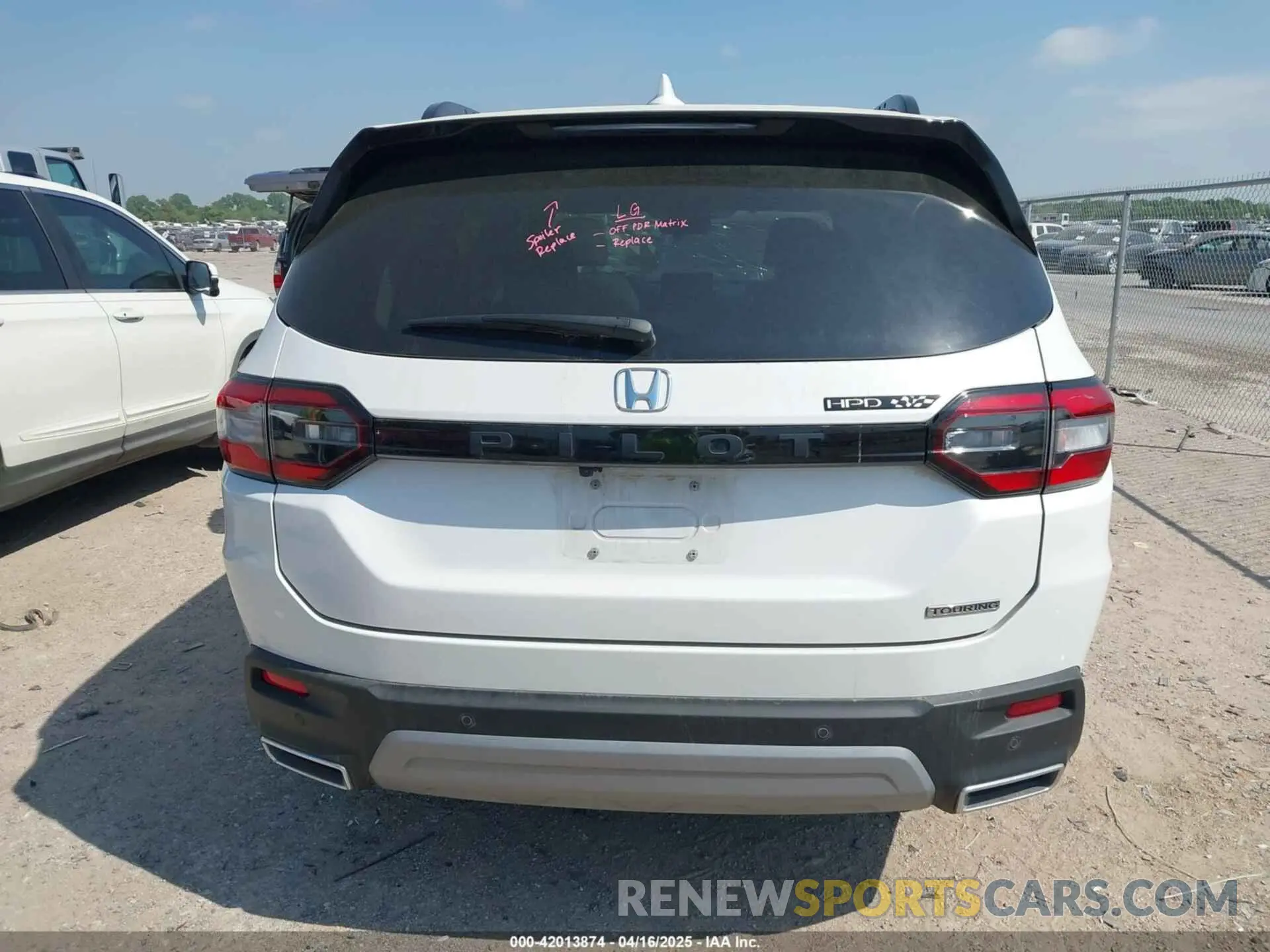16 Photograph of a damaged car 5FNYG2H77PB013738 HONDA PILOT 2023