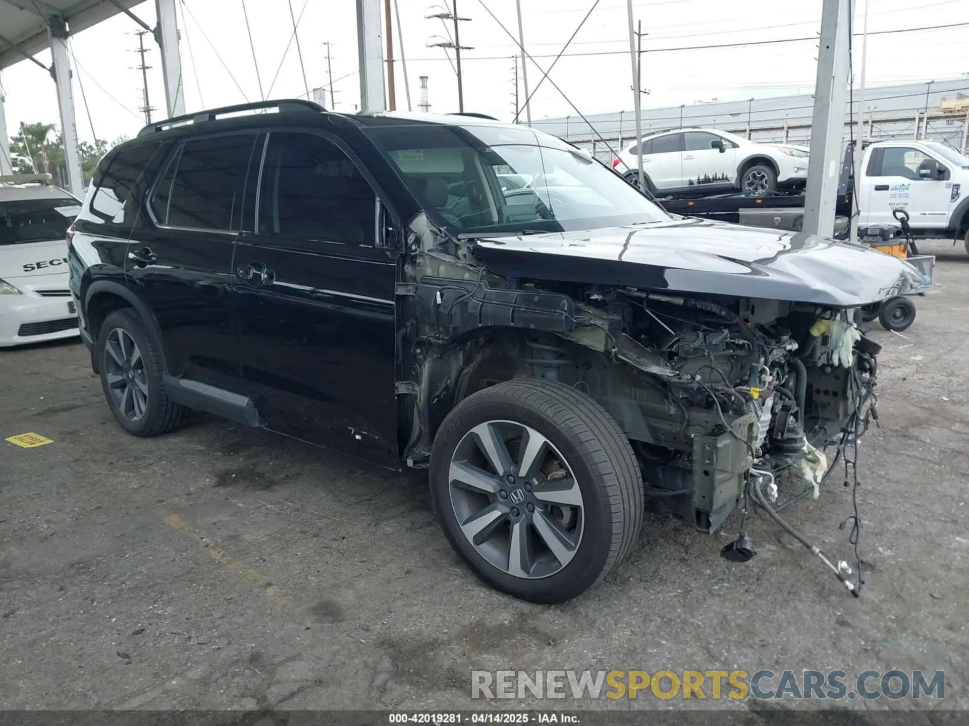 1 Photograph of a damaged car 5FNYG2H78PB006622 HONDA PILOT 2023