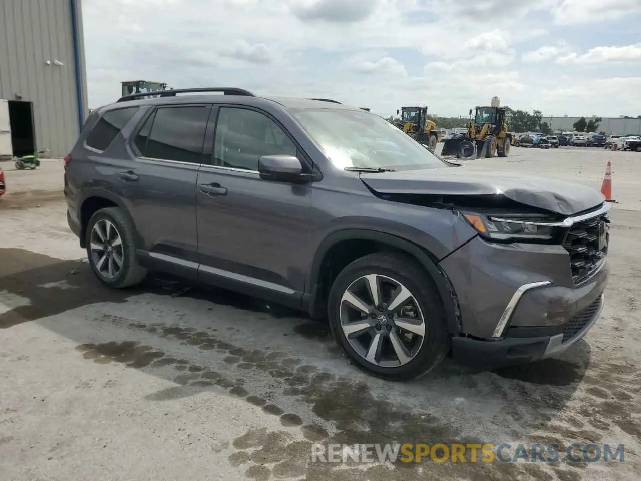 4 Photograph of a damaged car 5FNYG2H7XPB000031 HONDA PILOT 2023
