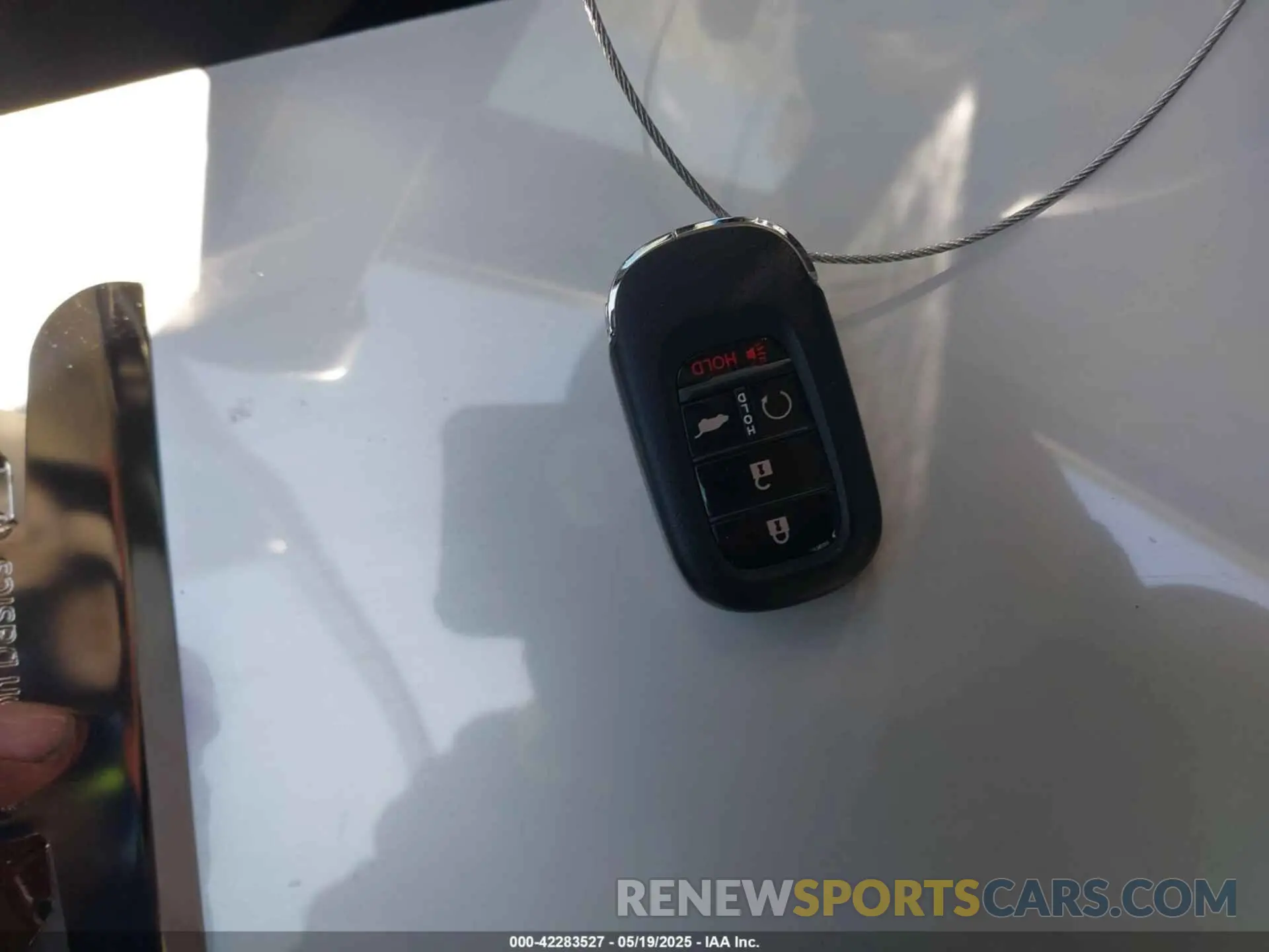 11 Photograph of a damaged car 5FNYG1H46RB014463 HONDA PILOT 2024
