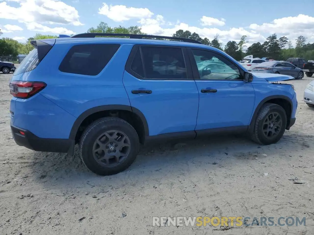 3 Photograph of a damaged car 5FNYG1H62RB027101 HONDA PILOT 2024