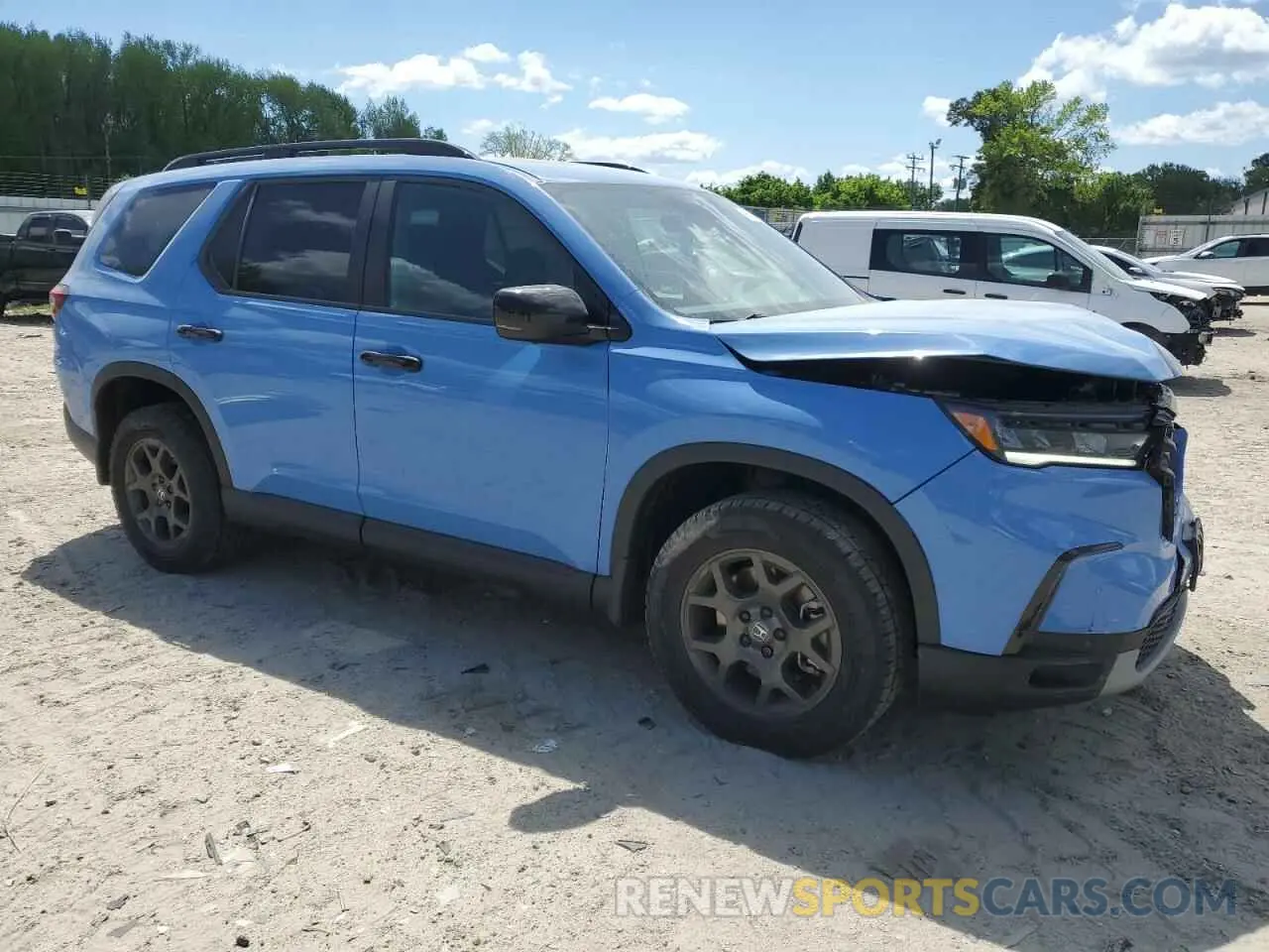 4 Photograph of a damaged car 5FNYG1H62RB027101 HONDA PILOT 2024