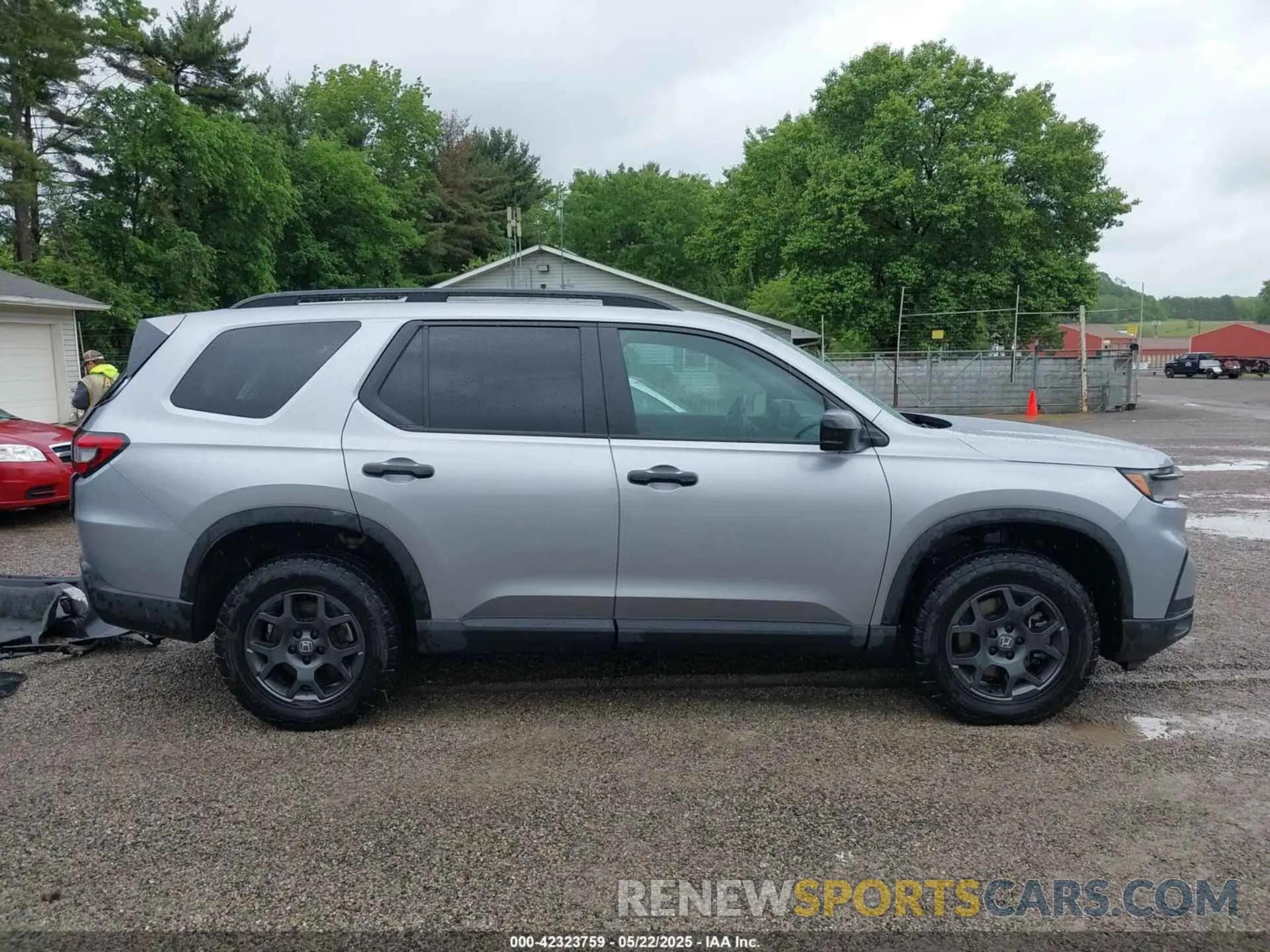 14 Photograph of a damaged car 5FNYG1H63RB039600 HONDA PILOT 2024