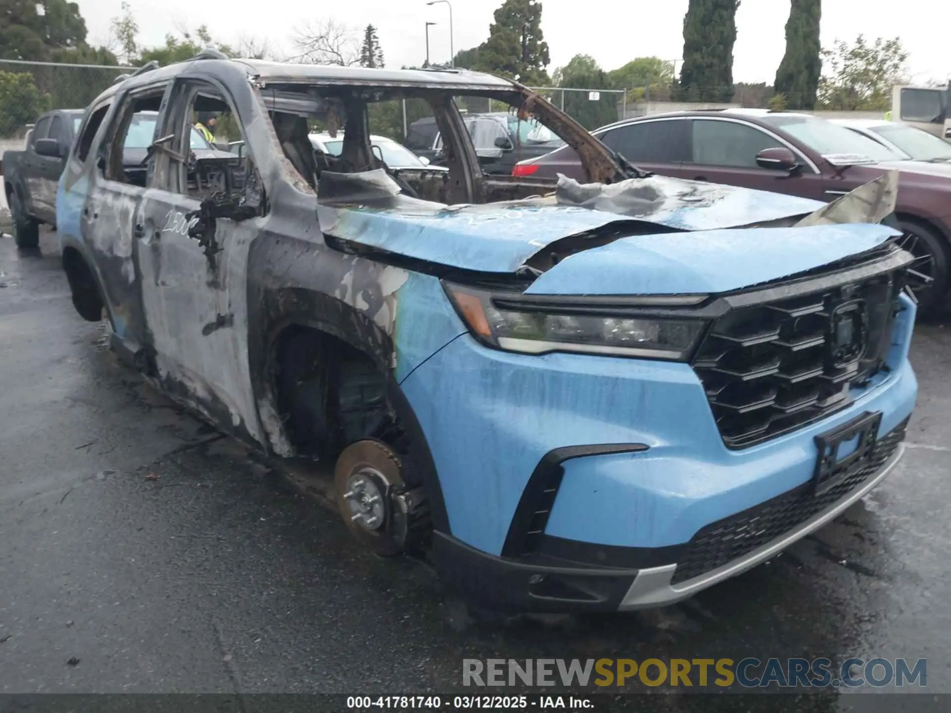 1 Photograph of a damaged car 5FNYG1H66RB012987 HONDA PILOT 2024