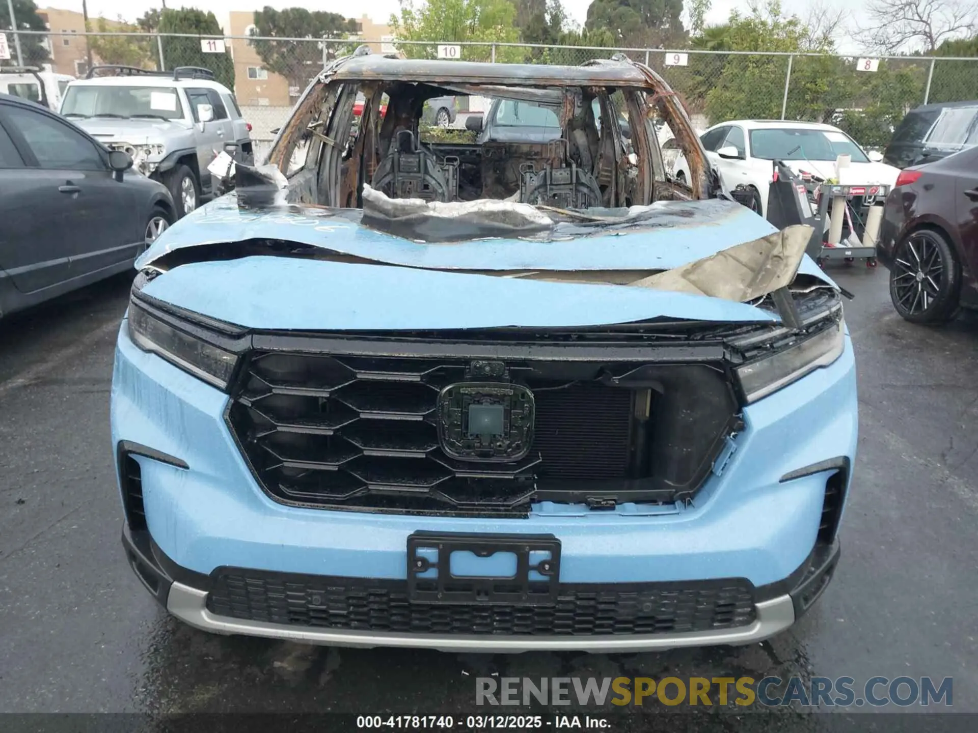 11 Photograph of a damaged car 5FNYG1H66RB012987 HONDA PILOT 2024