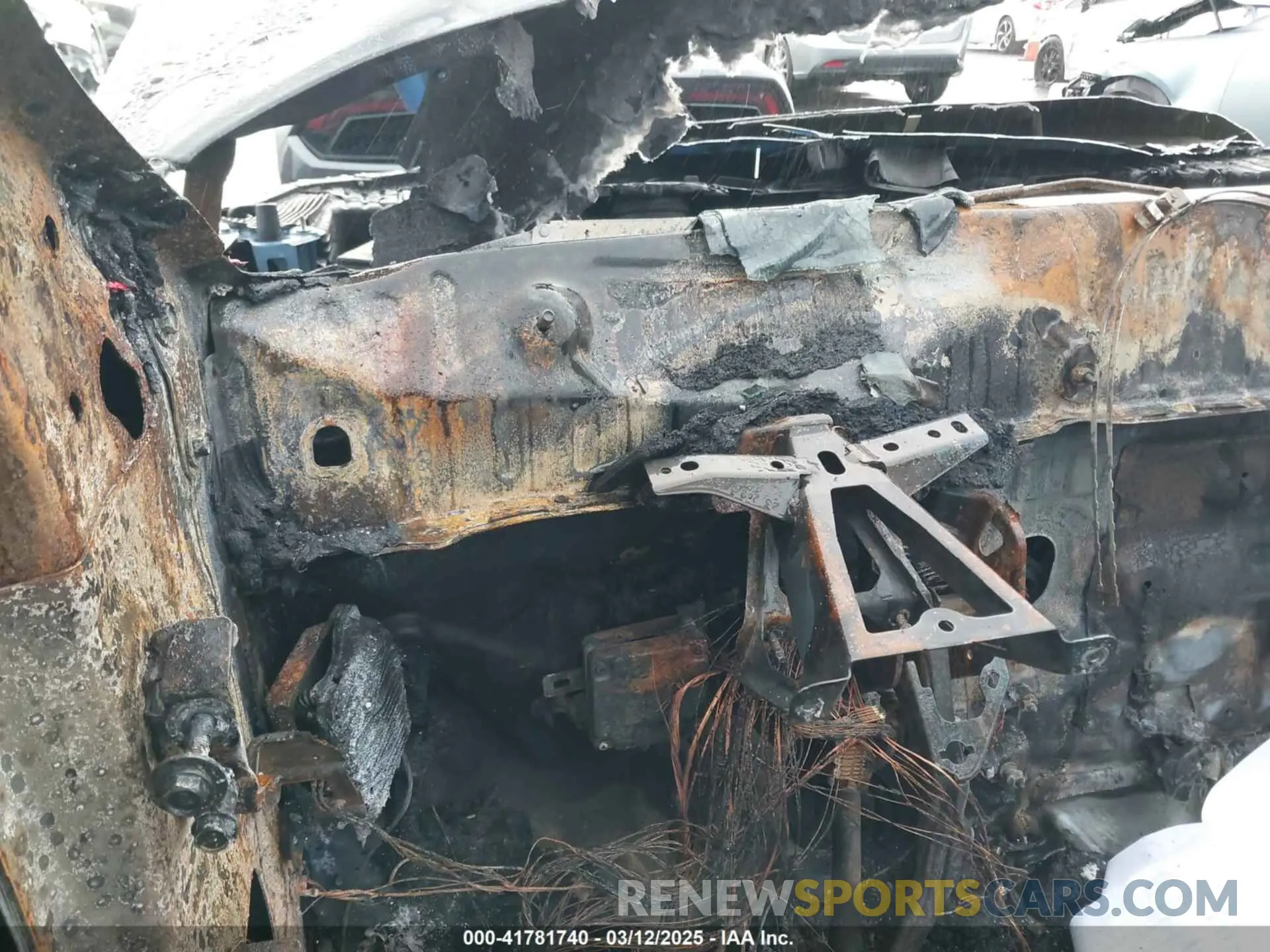 14 Photograph of a damaged car 5FNYG1H66RB012987 HONDA PILOT 2024