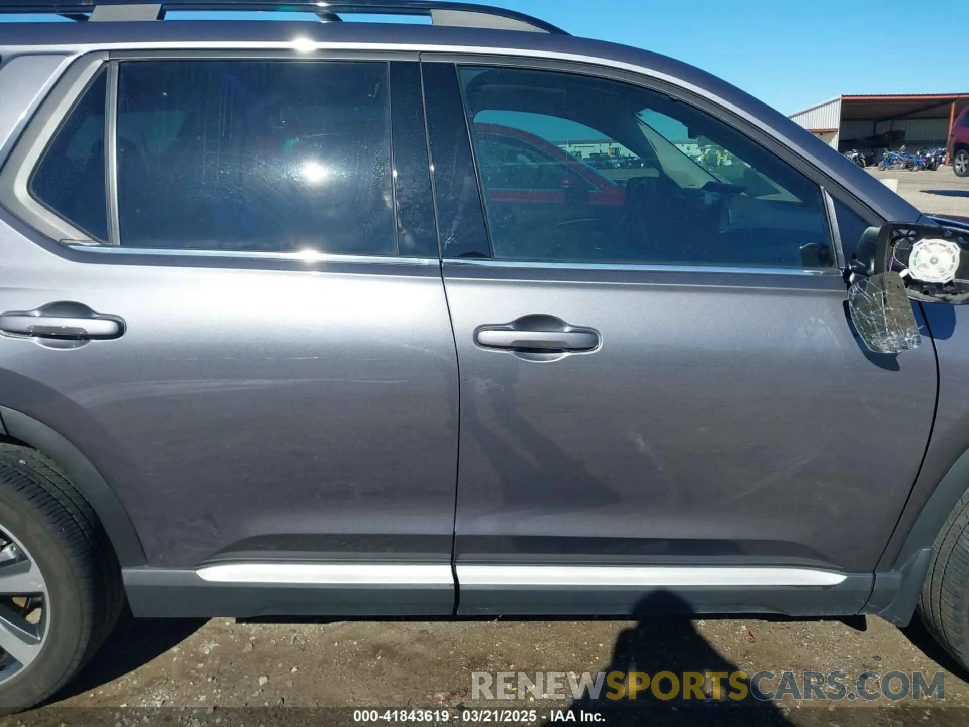 13 Photograph of a damaged car 5FNYG1H70RB025789 HONDA PILOT 2024
