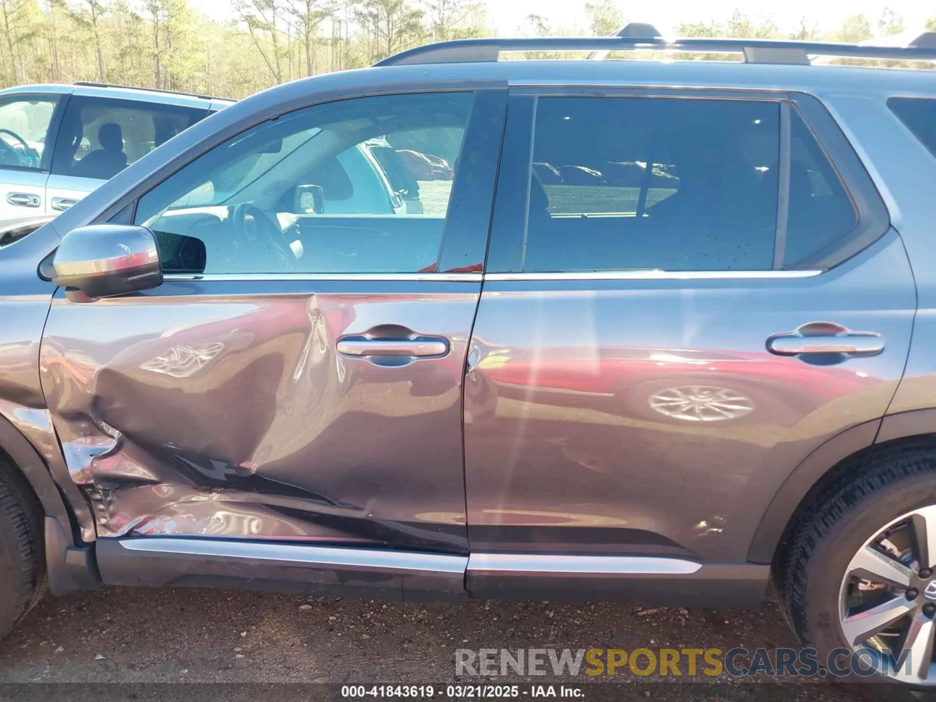14 Photograph of a damaged car 5FNYG1H70RB025789 HONDA PILOT 2024