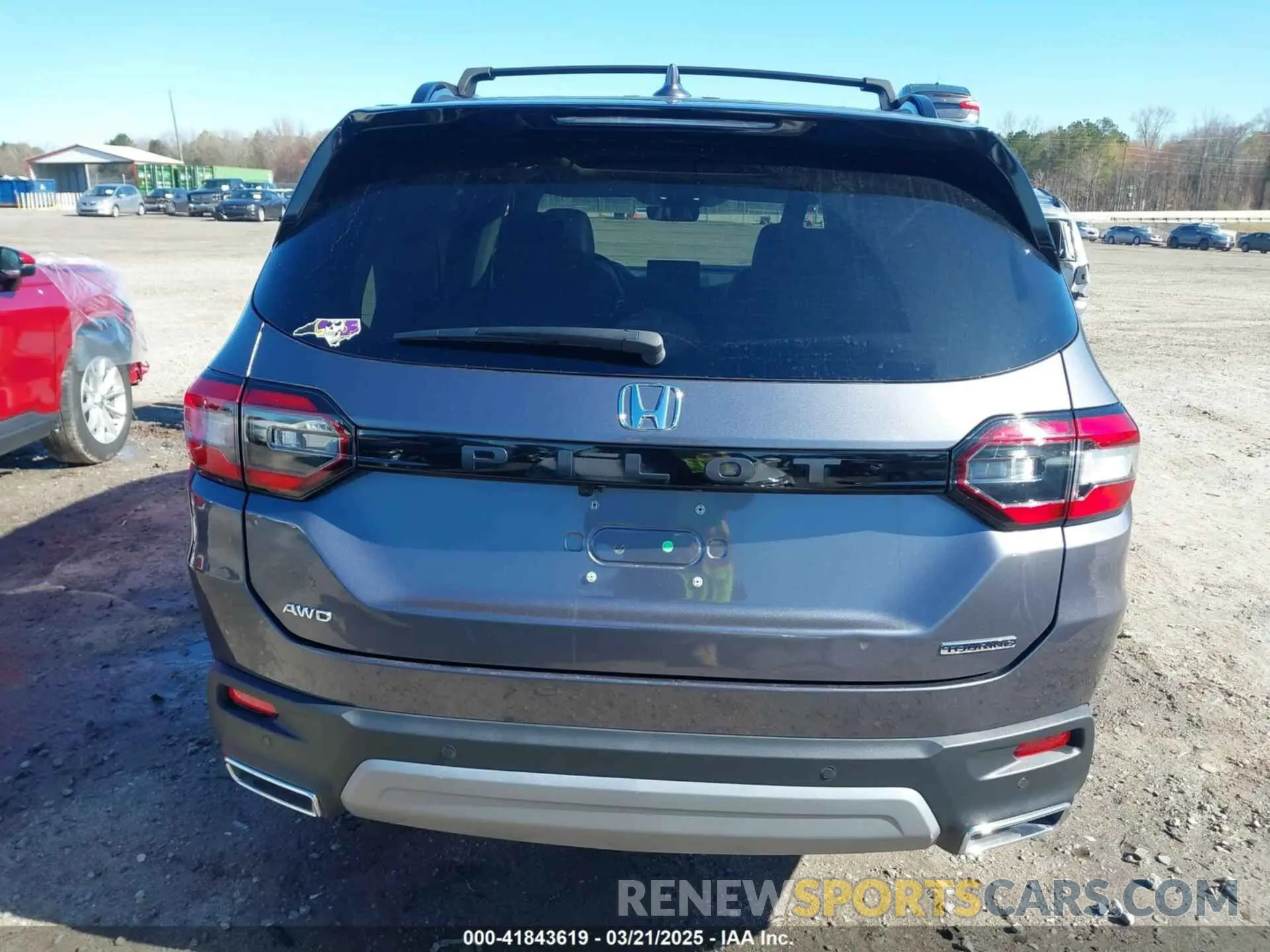 16 Photograph of a damaged car 5FNYG1H70RB025789 HONDA PILOT 2024
