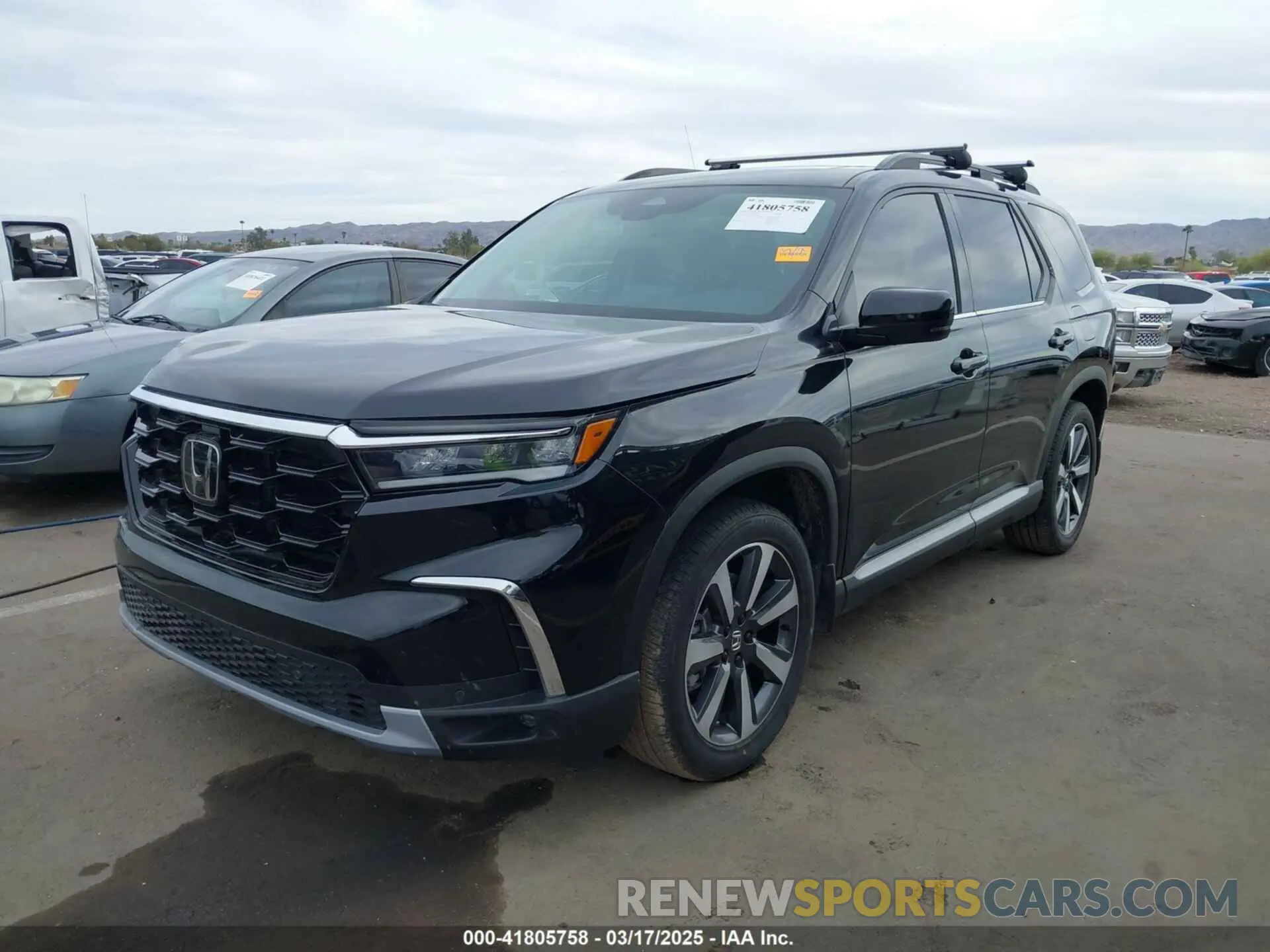 2 Photograph of a damaged car 5FNYG1H70RB032368 HONDA PILOT 2024