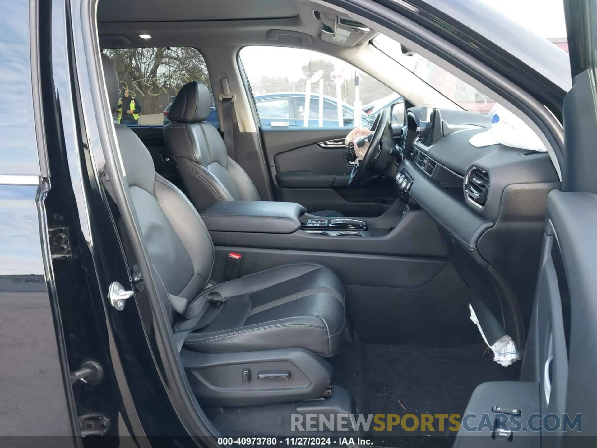 5 Photograph of a damaged car 5FNYG1H72RB007519 HONDA PILOT 2024