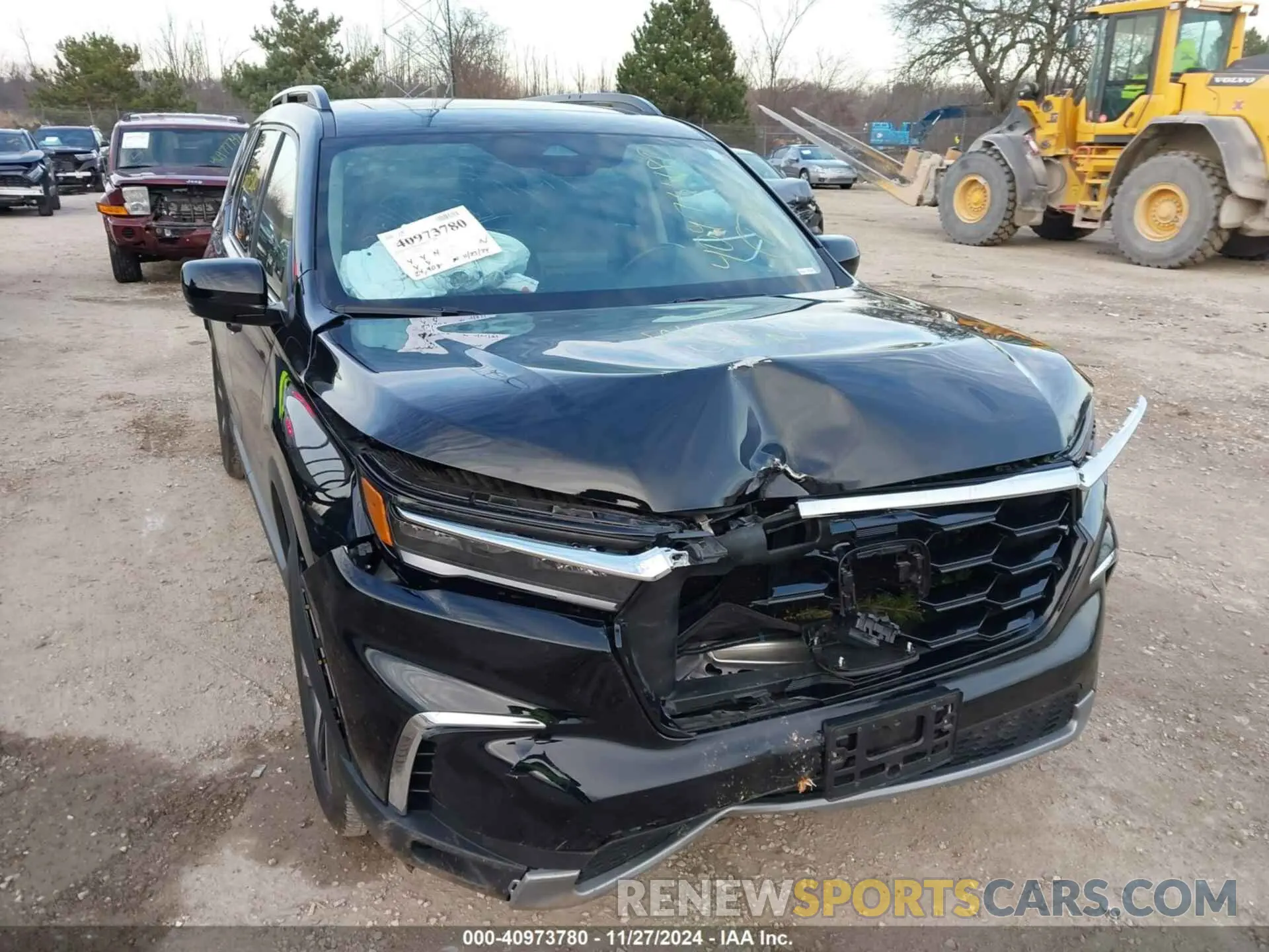 6 Photograph of a damaged car 5FNYG1H72RB007519 HONDA PILOT 2024