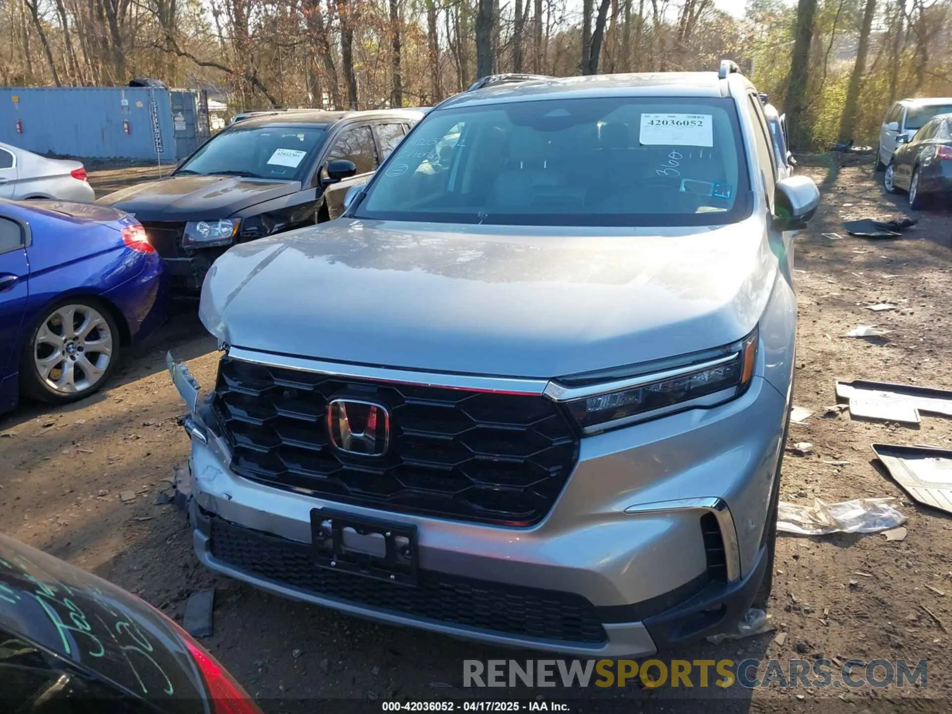 12 Photograph of a damaged car 5FNYG1H75RB014366 HONDA PILOT 2024