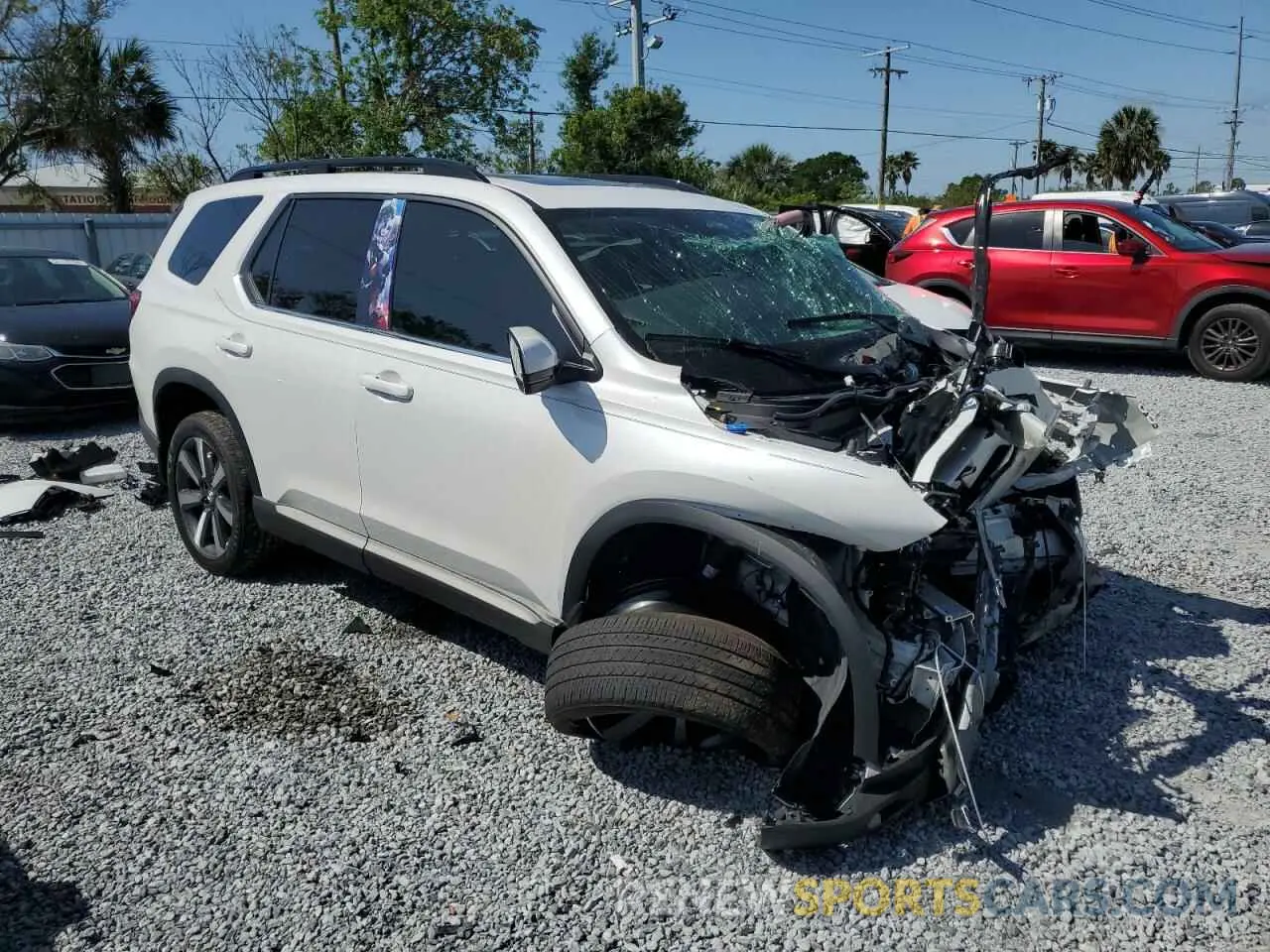 4 Photograph of a damaged car 5FNYG1H76RB031225 HONDA PILOT 2024