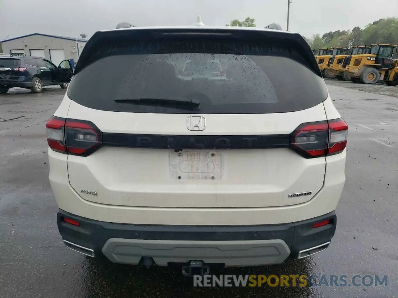 6 Photograph of a damaged car 5FNYG1H78RB007377 HONDA PILOT 2024