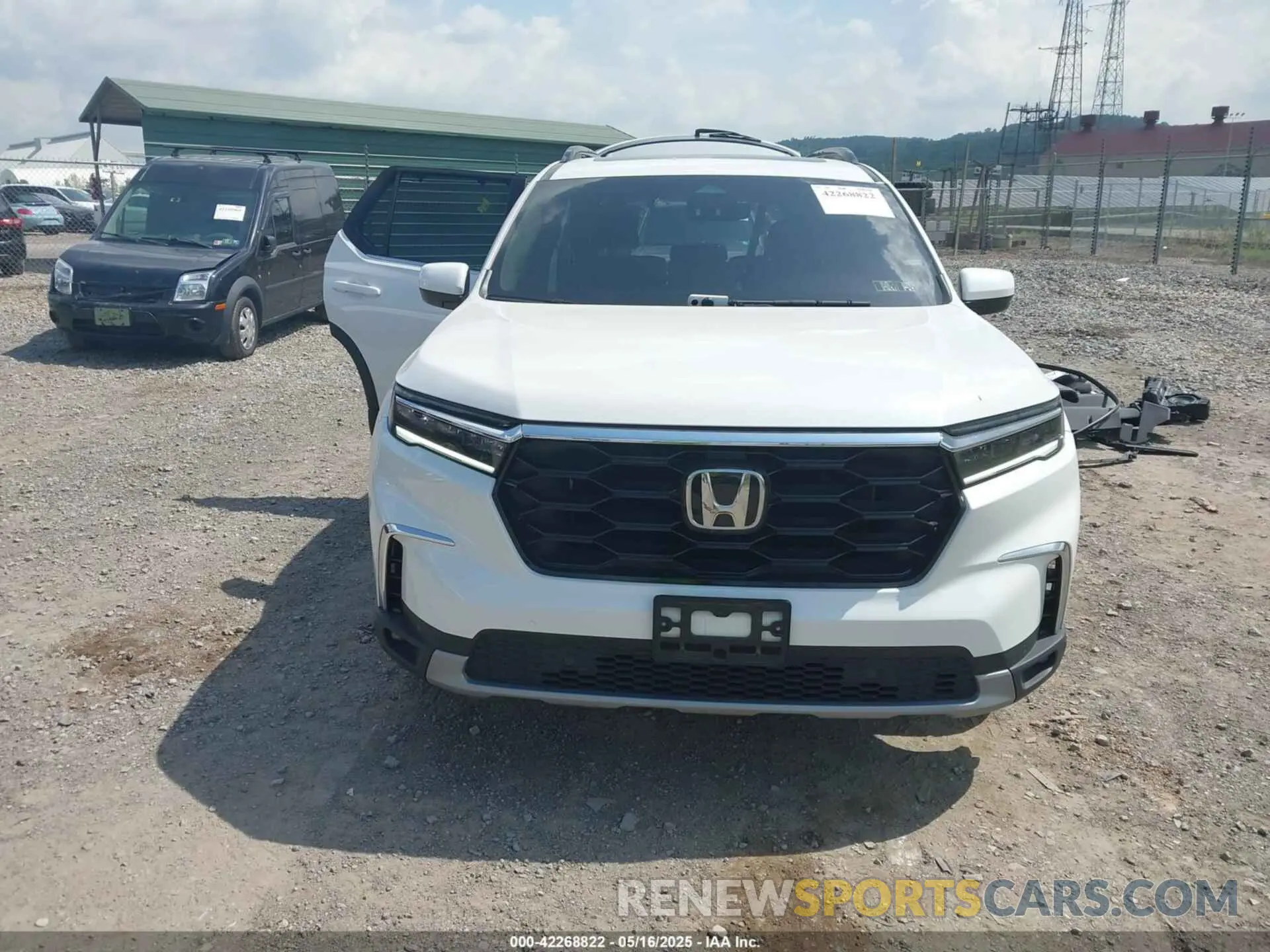 13 Photograph of a damaged car 5FNYG1H78RB018475 HONDA PILOT 2024