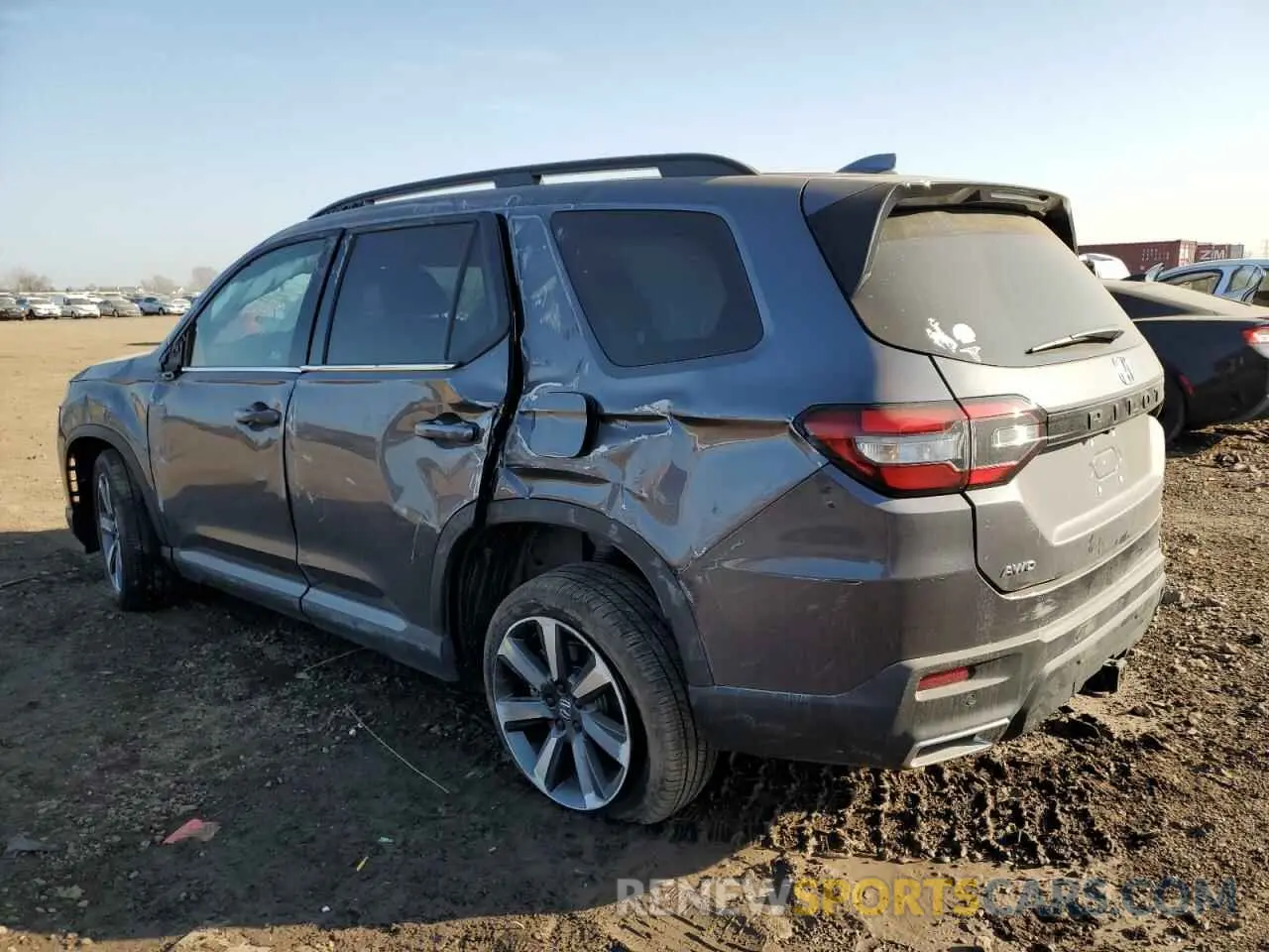 2 Photograph of a damaged car 5FNYG1H80RB035411 HONDA PILOT 2024