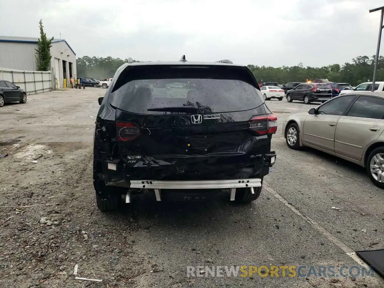 6 Photograph of a damaged car 5FNYG1H80RB038888 HONDA PILOT 2024