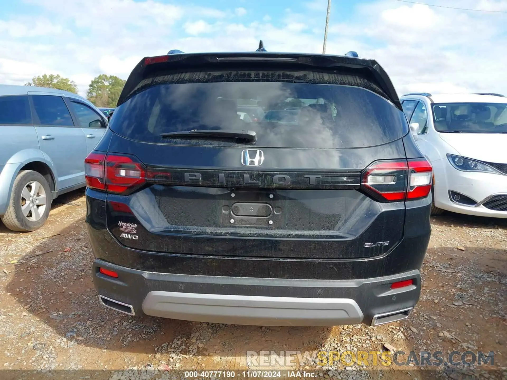 16 Photograph of a damaged car 5FNYG1H82RB013667 HONDA PILOT 2024